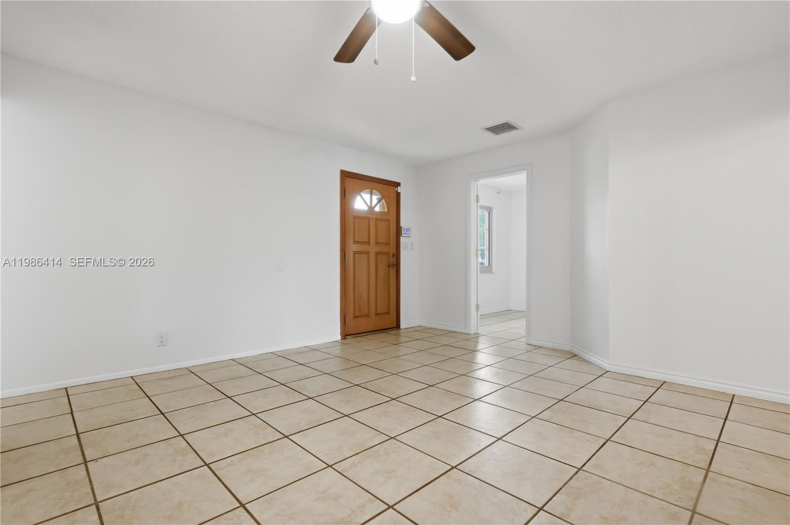 4512 SW 27th Terrace