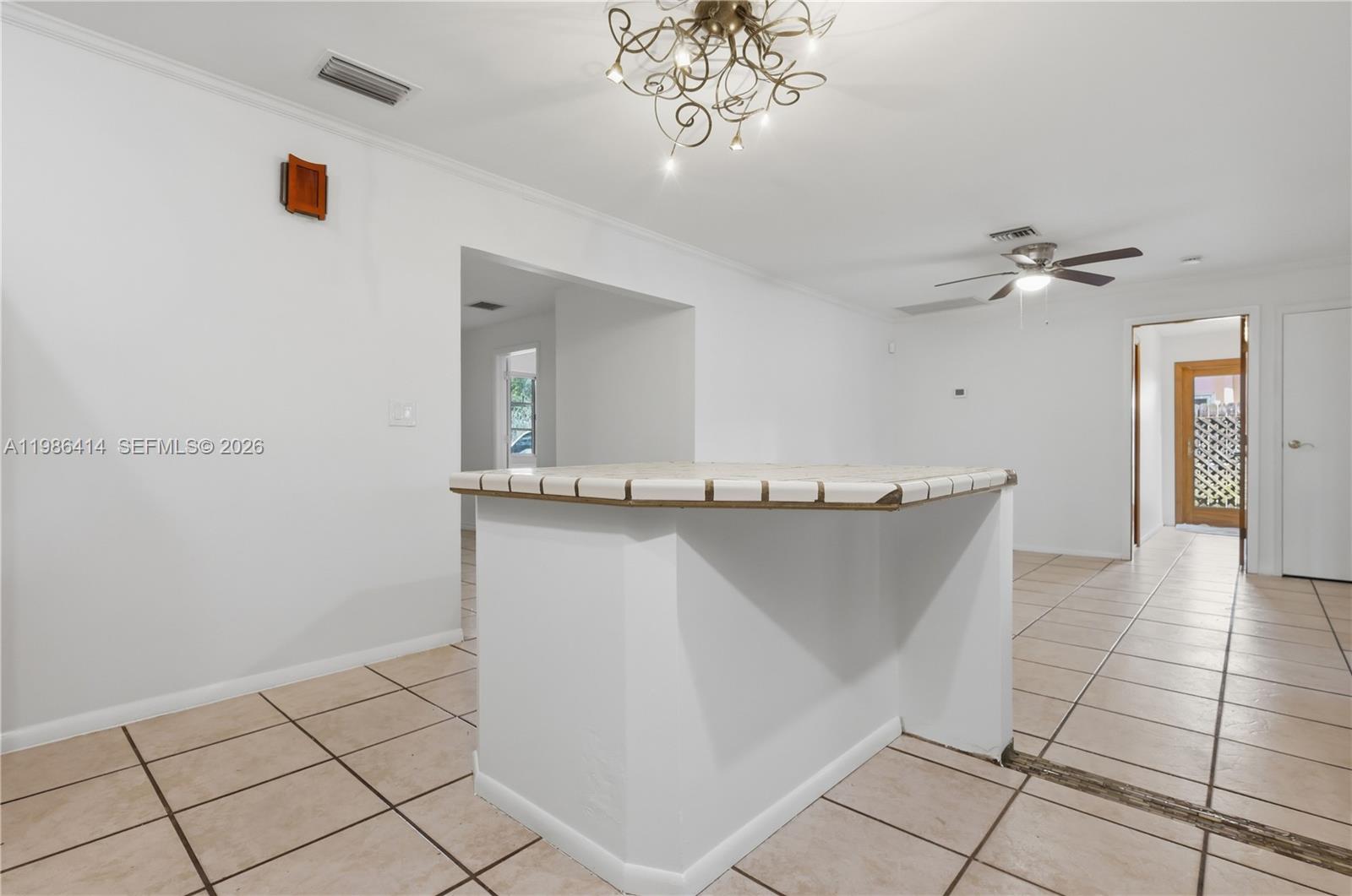 4512 SW 27th Terrace