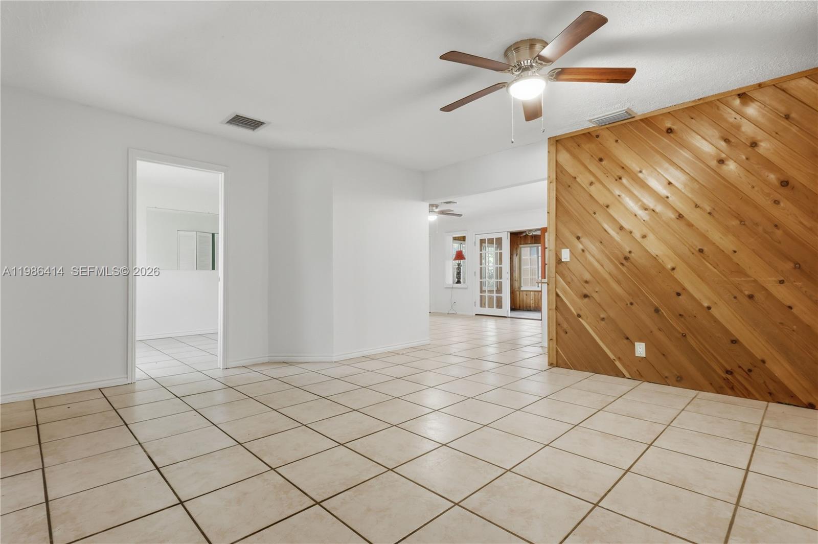 4512 SW 27th Terrace