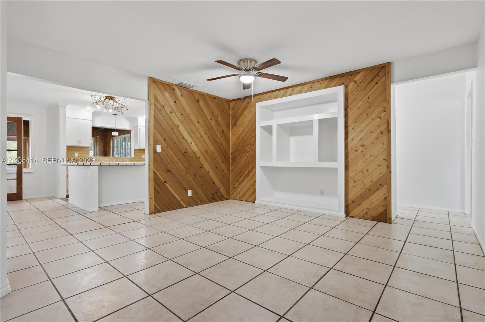 4512 SW 27th Terrace