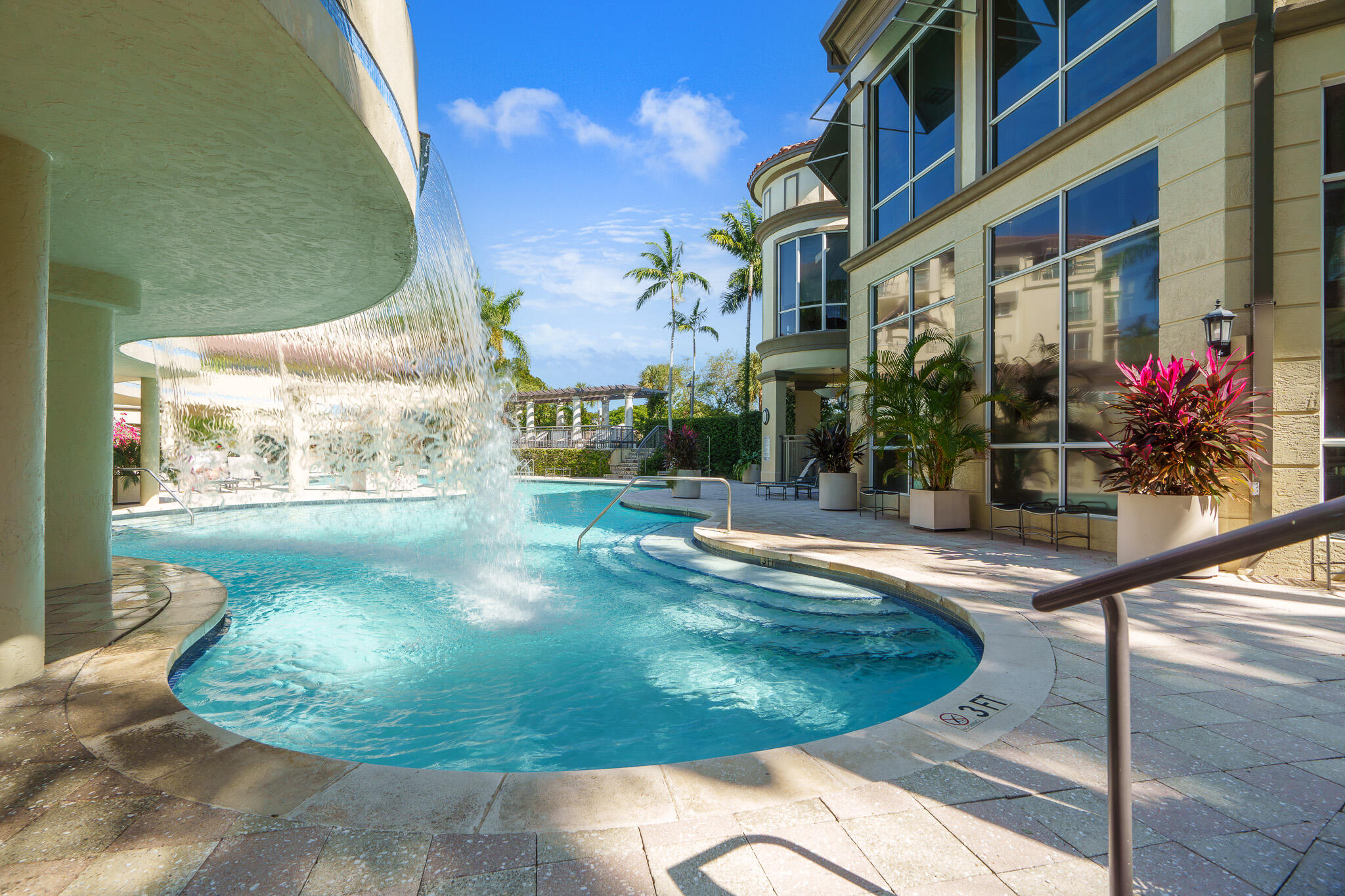 2633 NE 14th Avenue 308