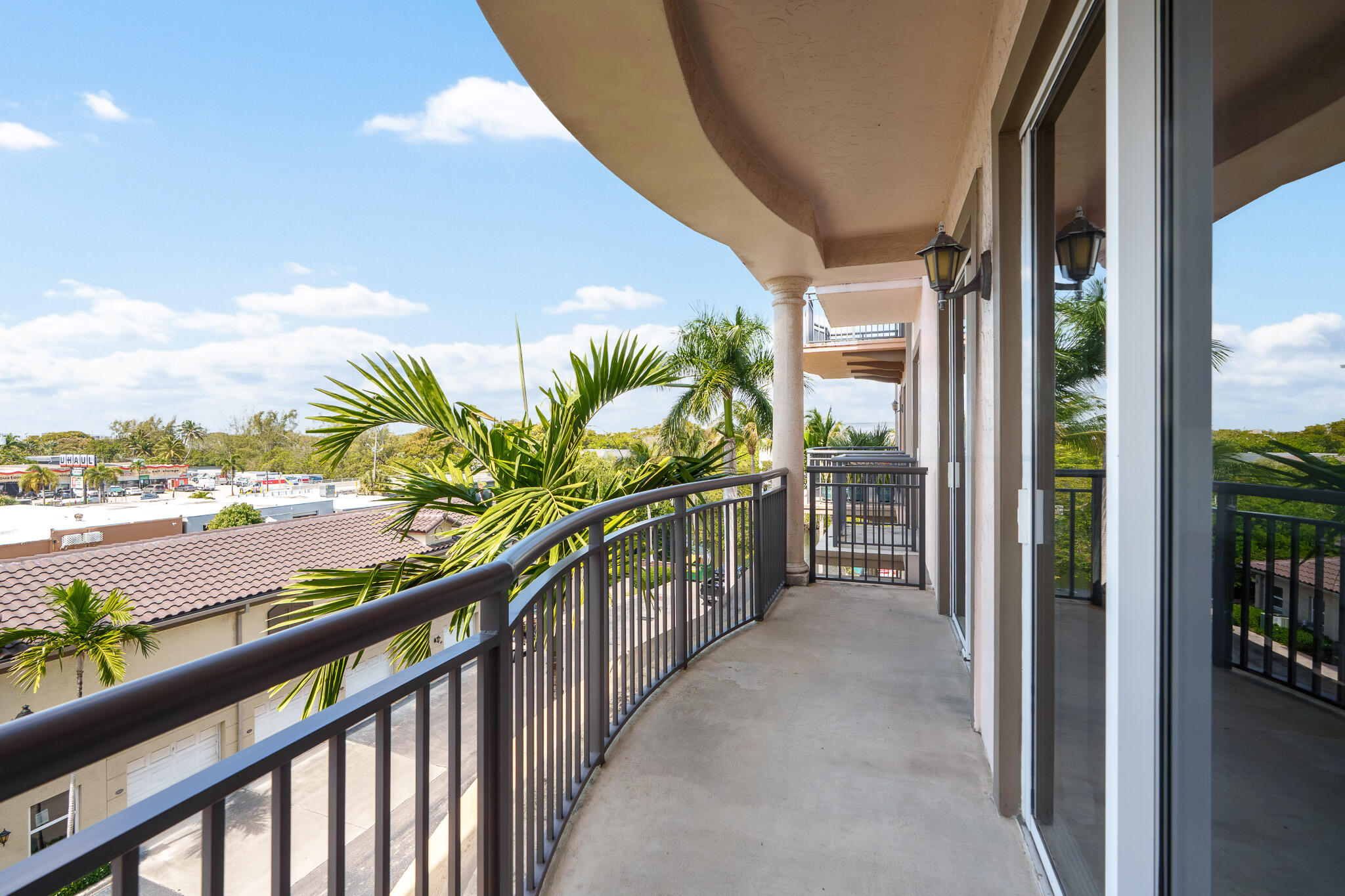 2633 NE 14th Avenue 308