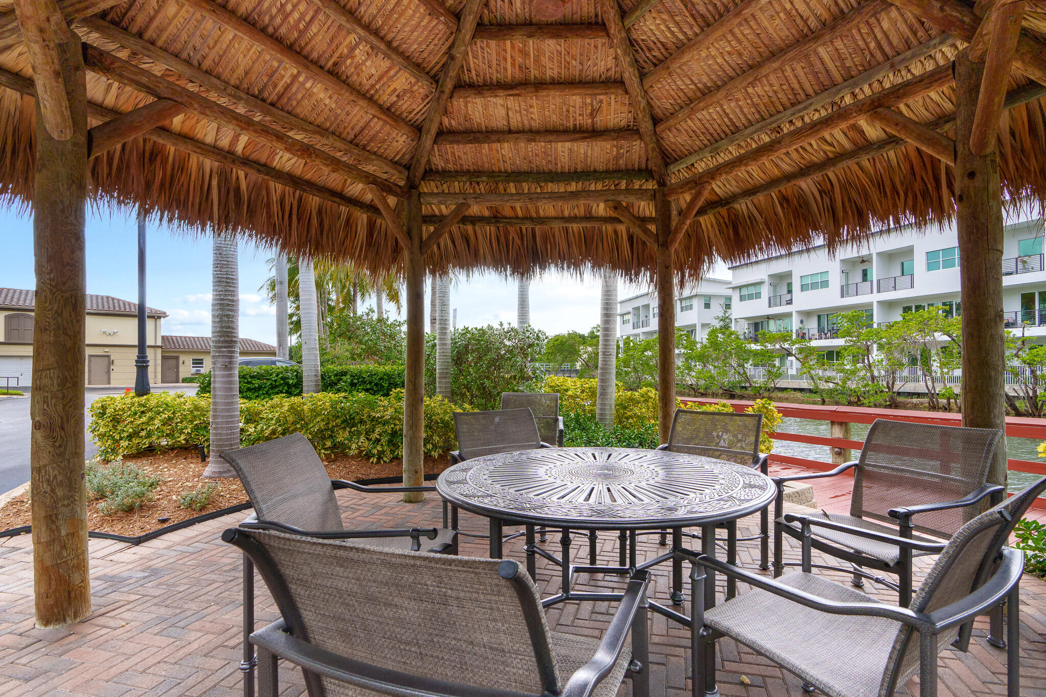2633 NE 14th Avenue 308