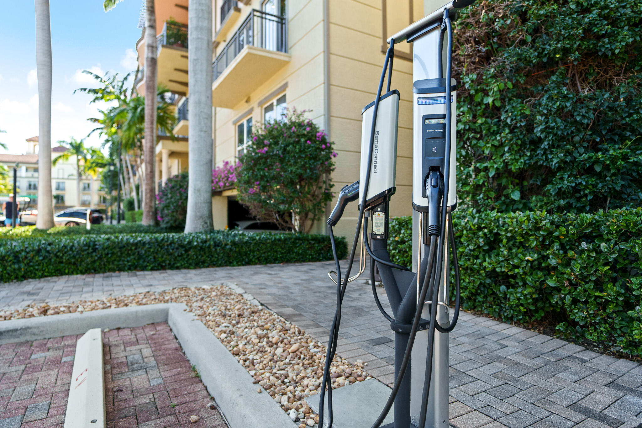 2633 NE 14th Avenue 308