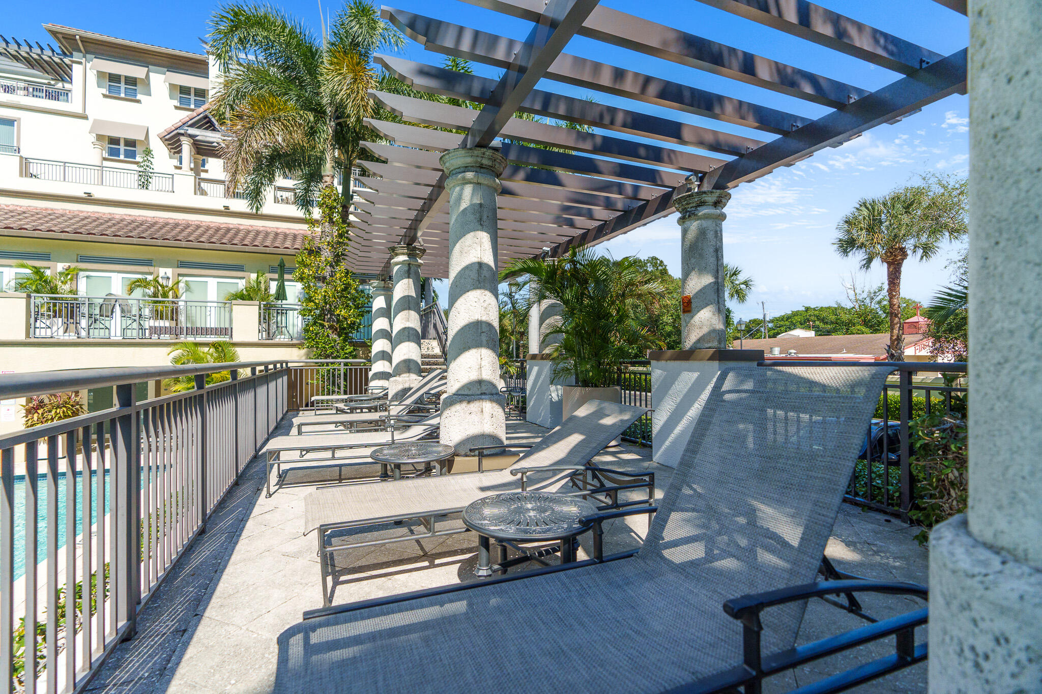 2633 NE 14th Avenue 308