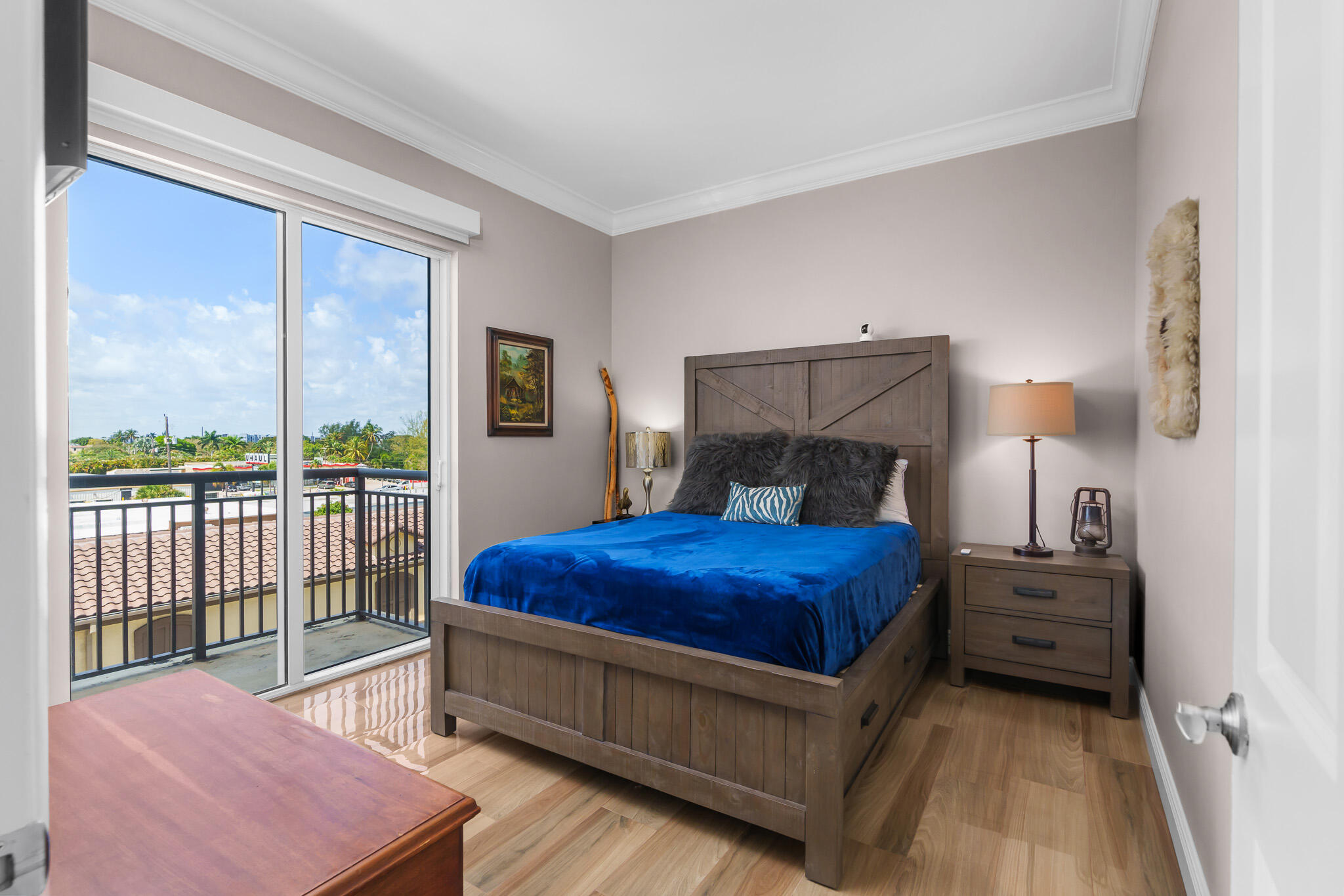 2633 NE 14th Avenue 308