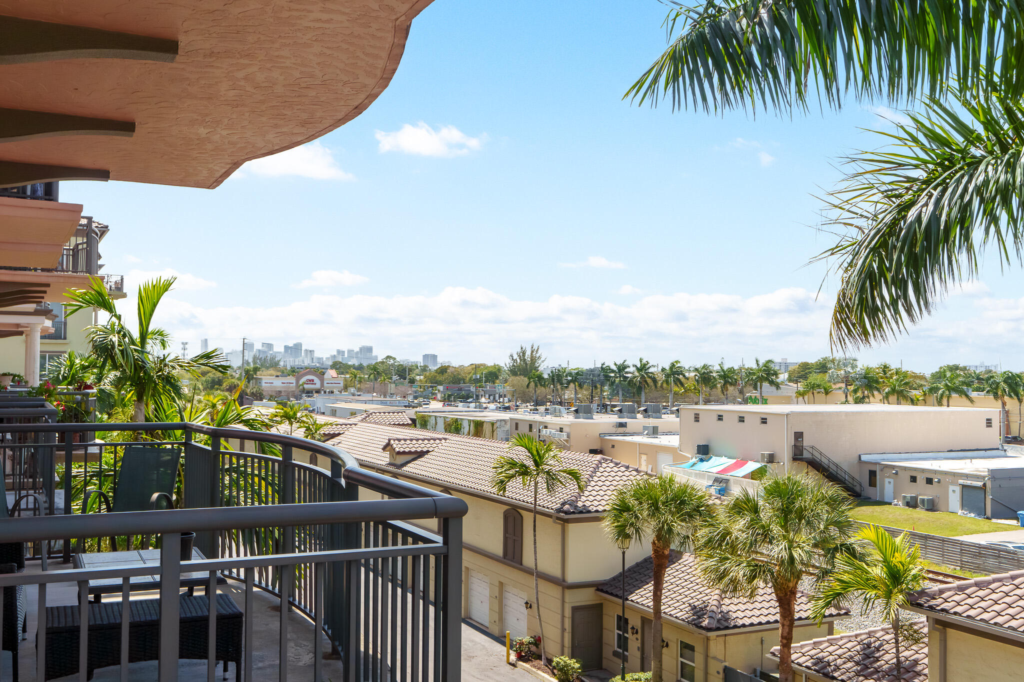 2633 NE 14th Avenue 308