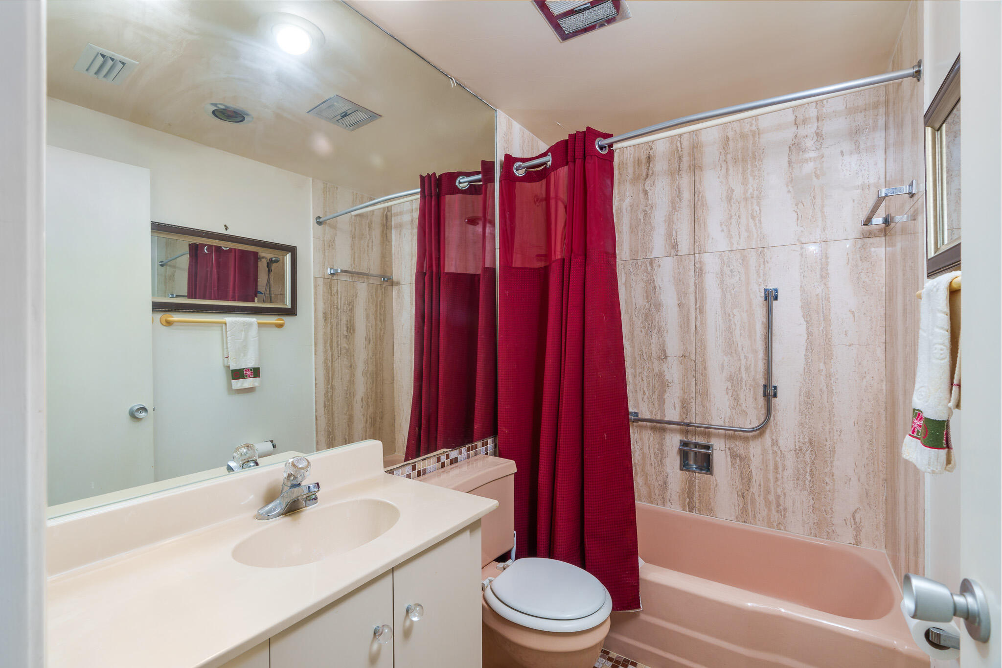 3200 NE 36th Street 703