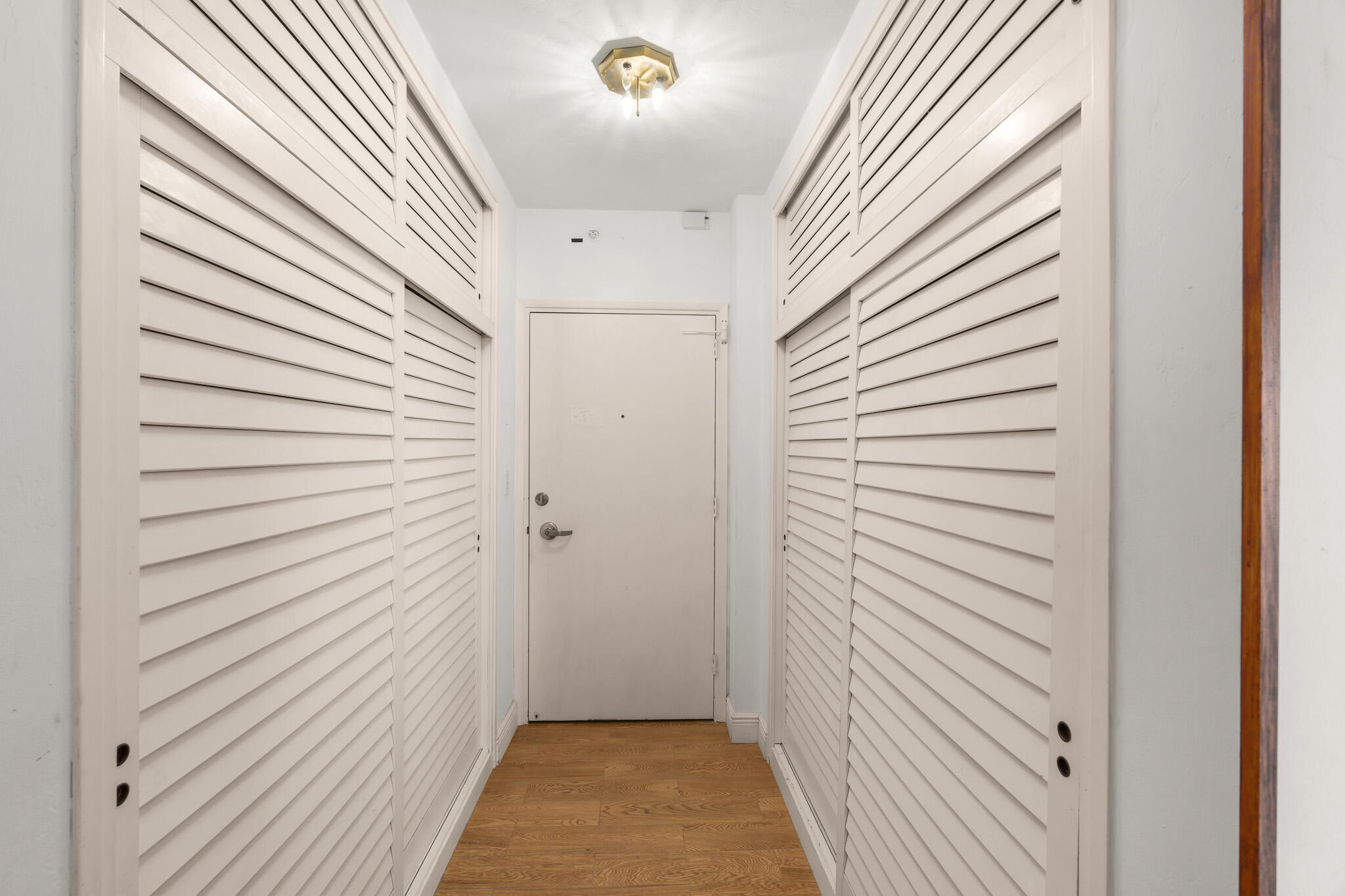 3200 NE 36th Street 703