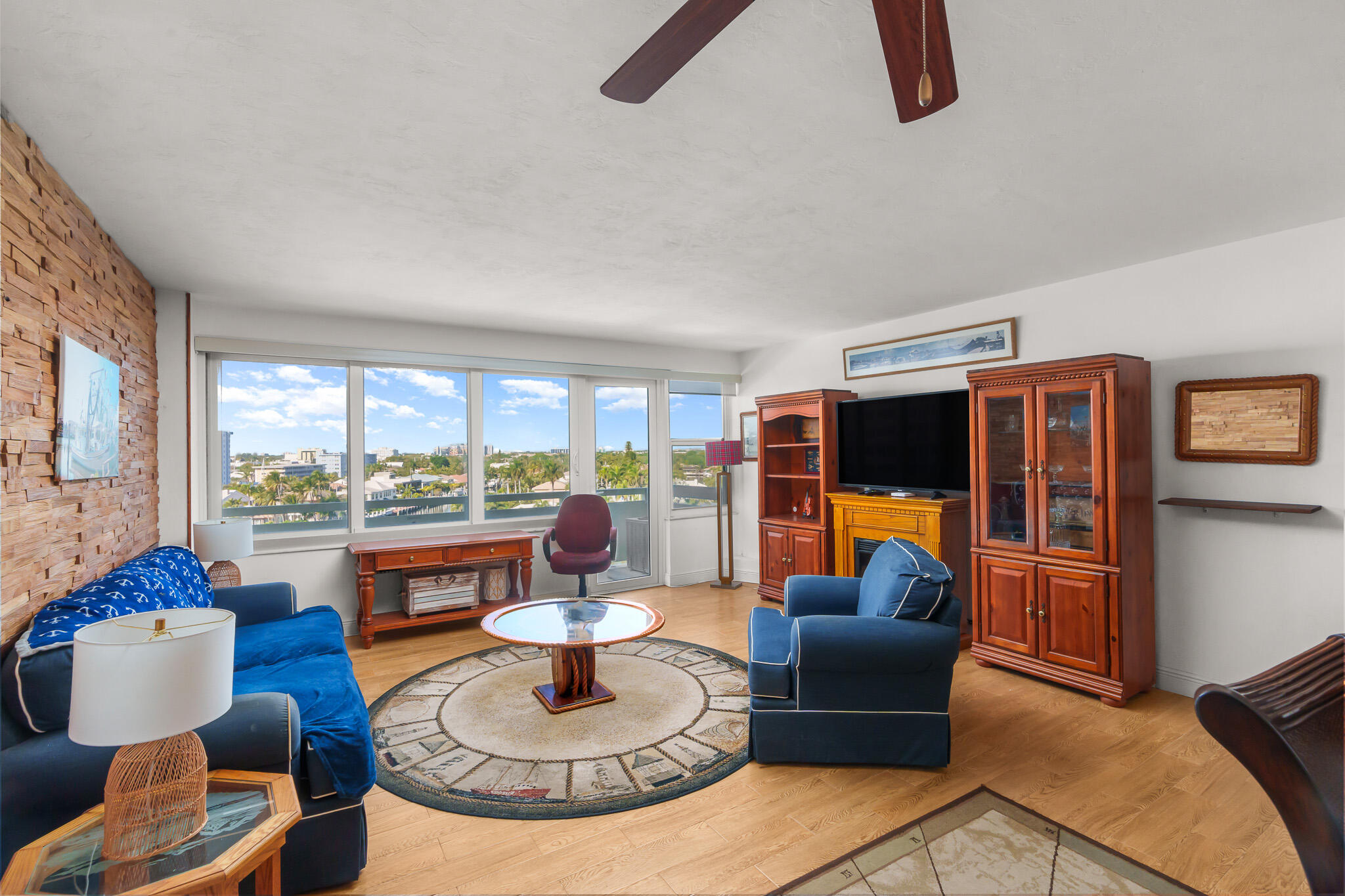 3200 NE 36th Street 703