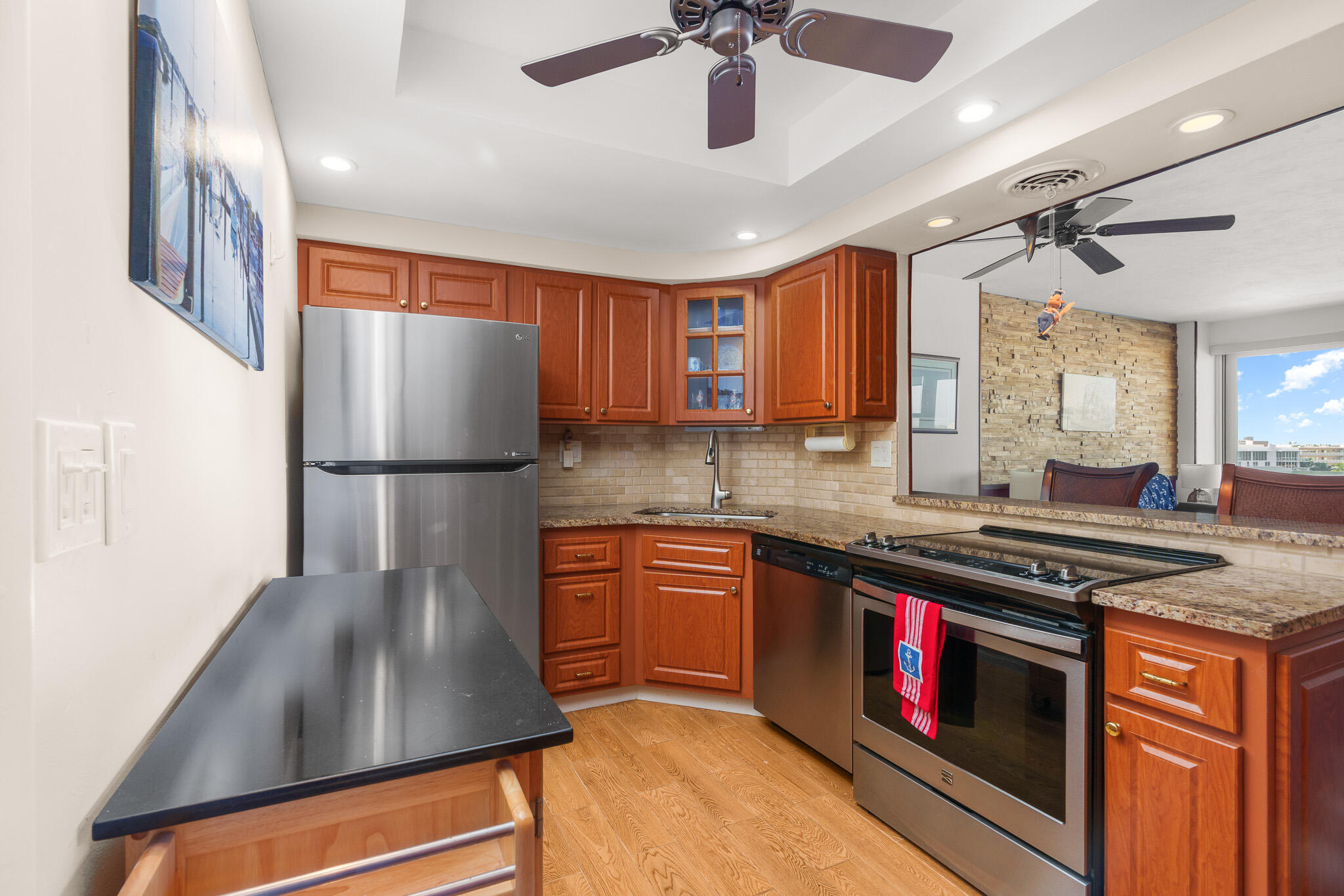 3200 NE 36th Street 703