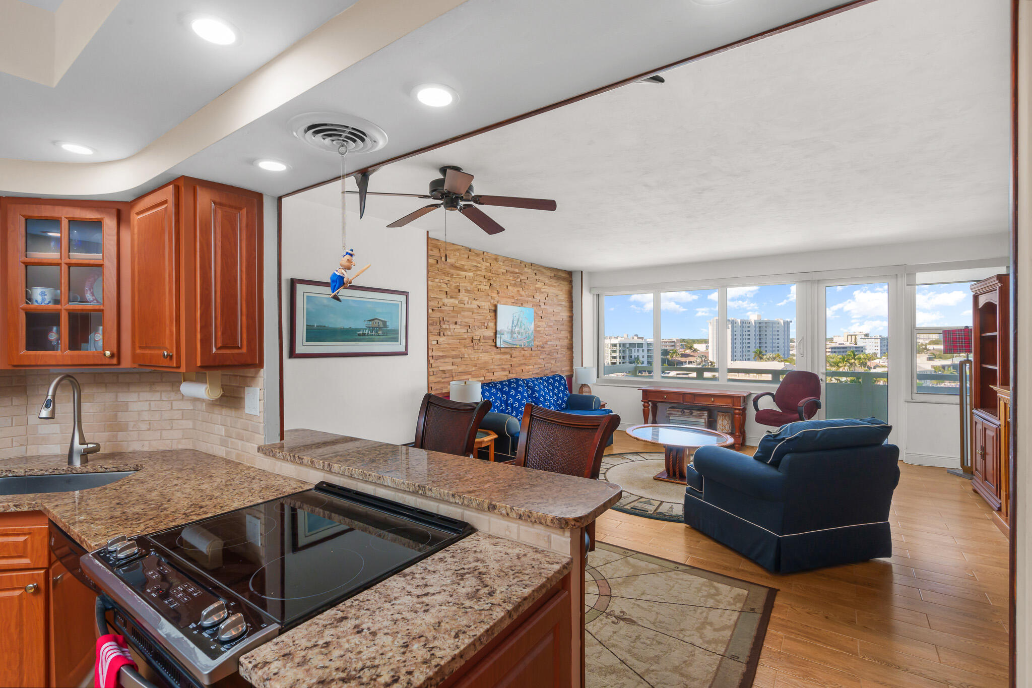 3200 NE 36th Street 703