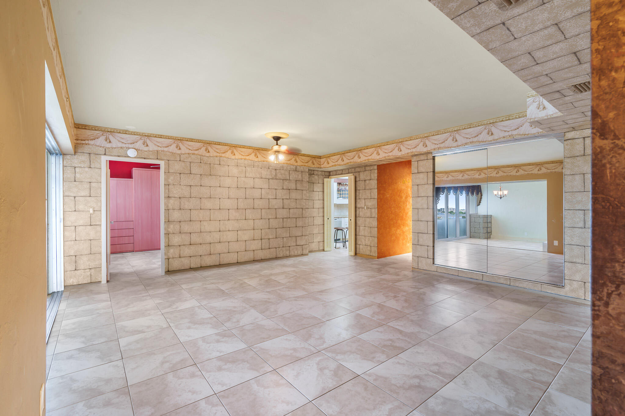 3200 NE 36th Street 1012