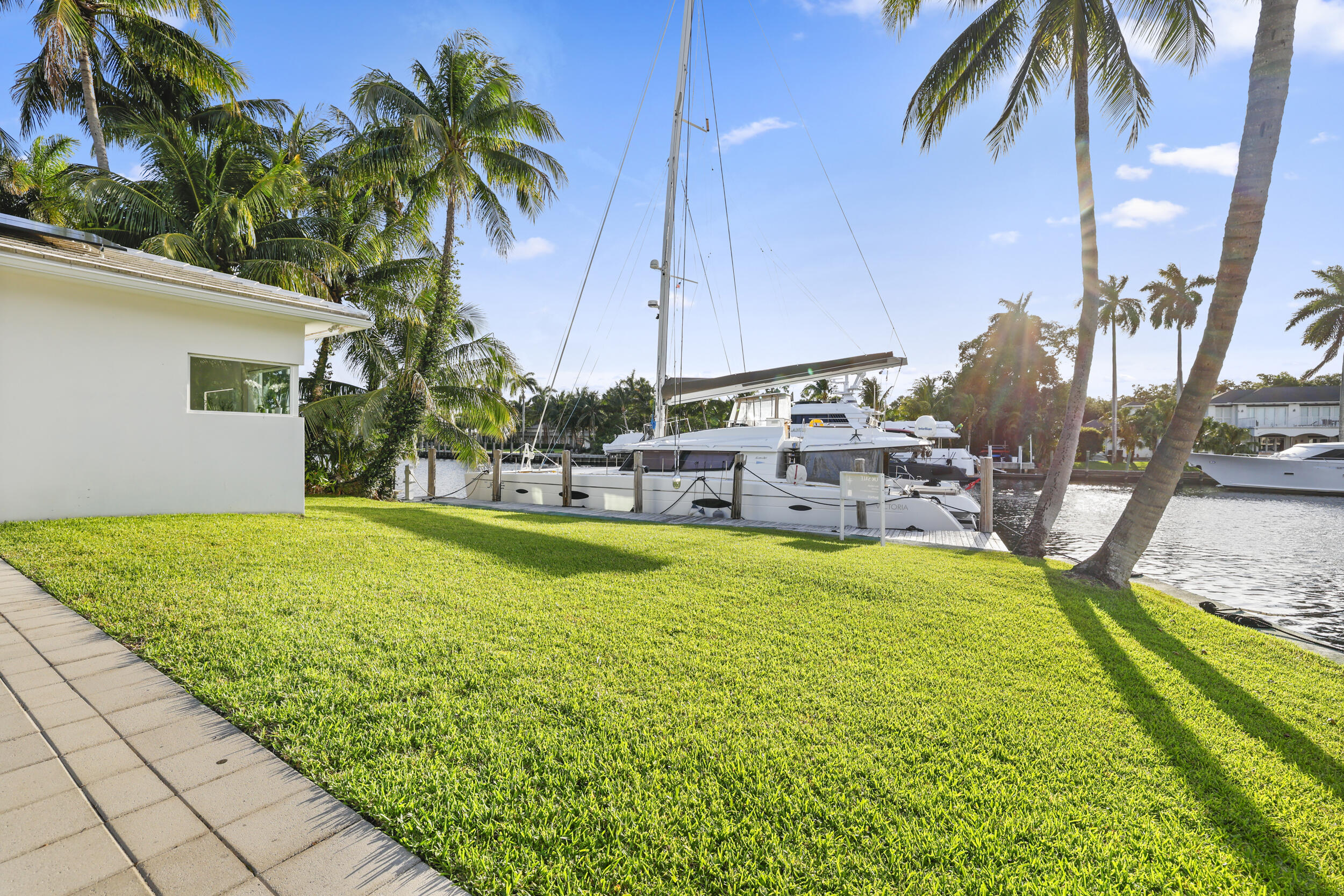 1321 Tangelo Isle