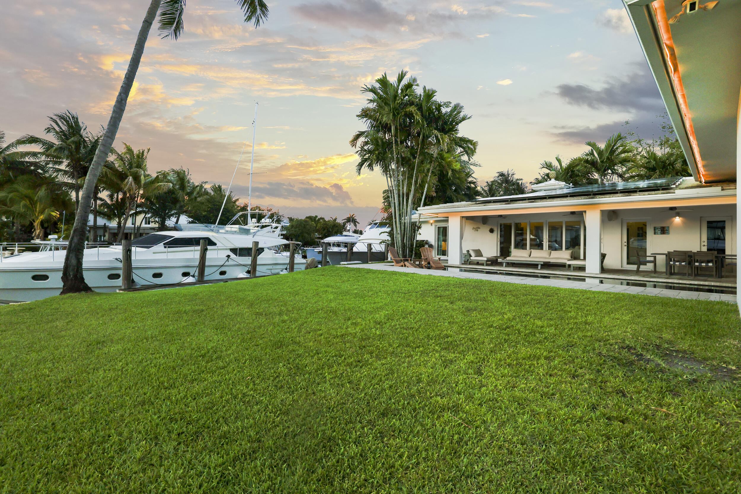 1321 Tangelo Isle