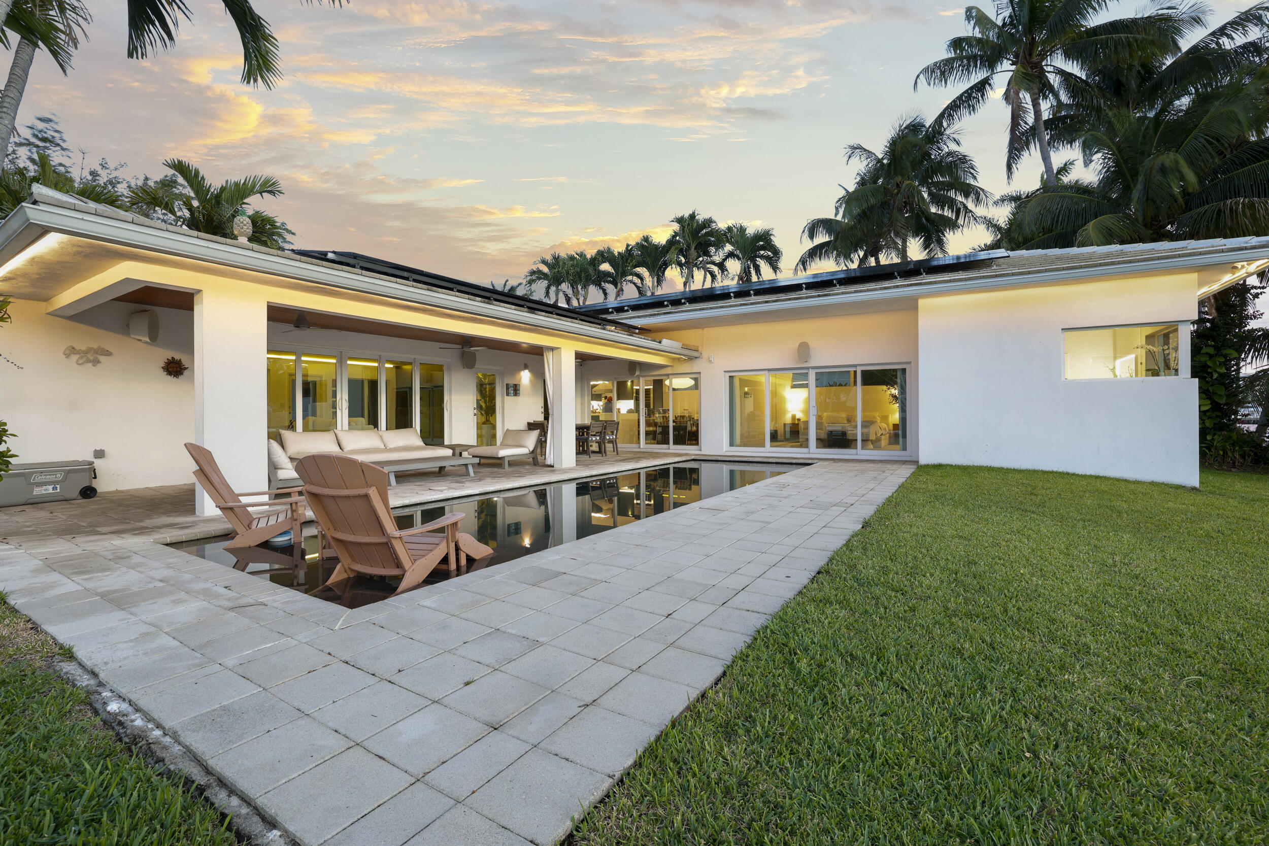 1321 Tangelo Isle
