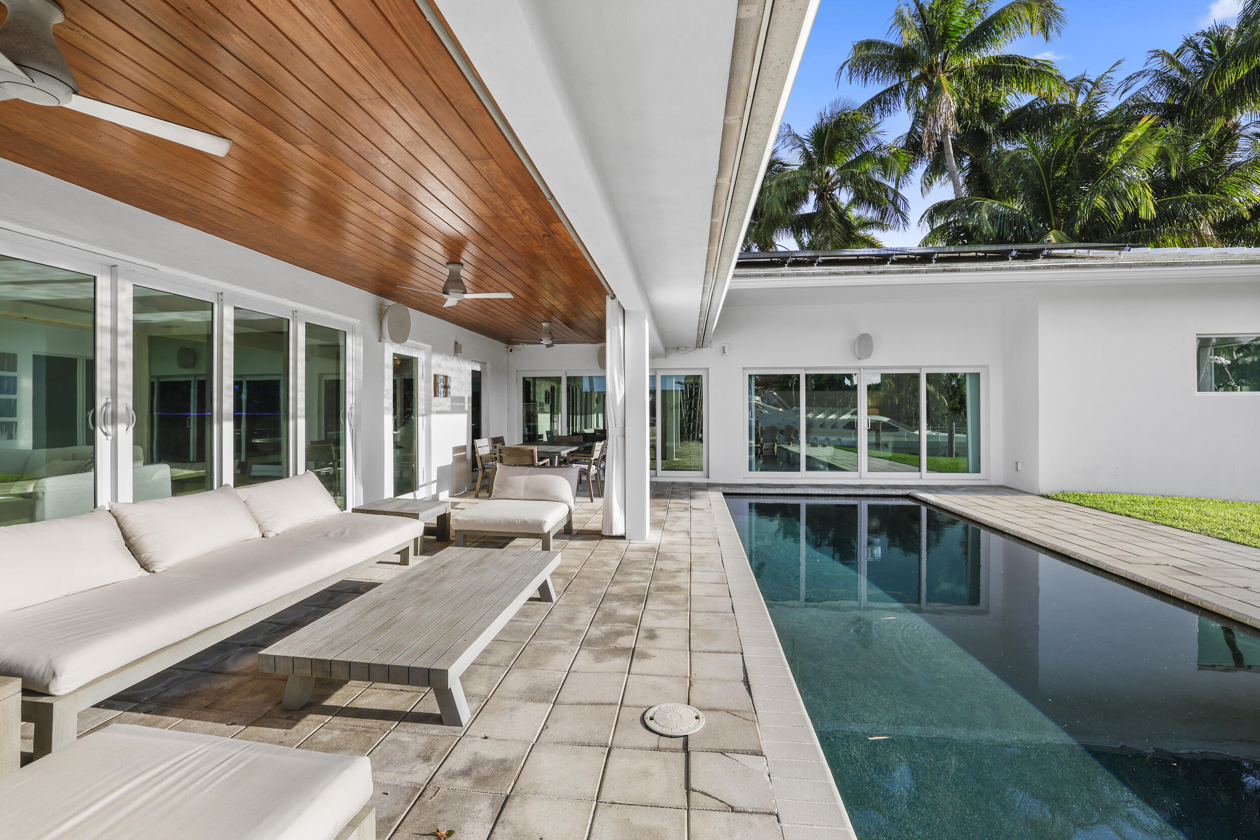 1321 Tangelo Isle