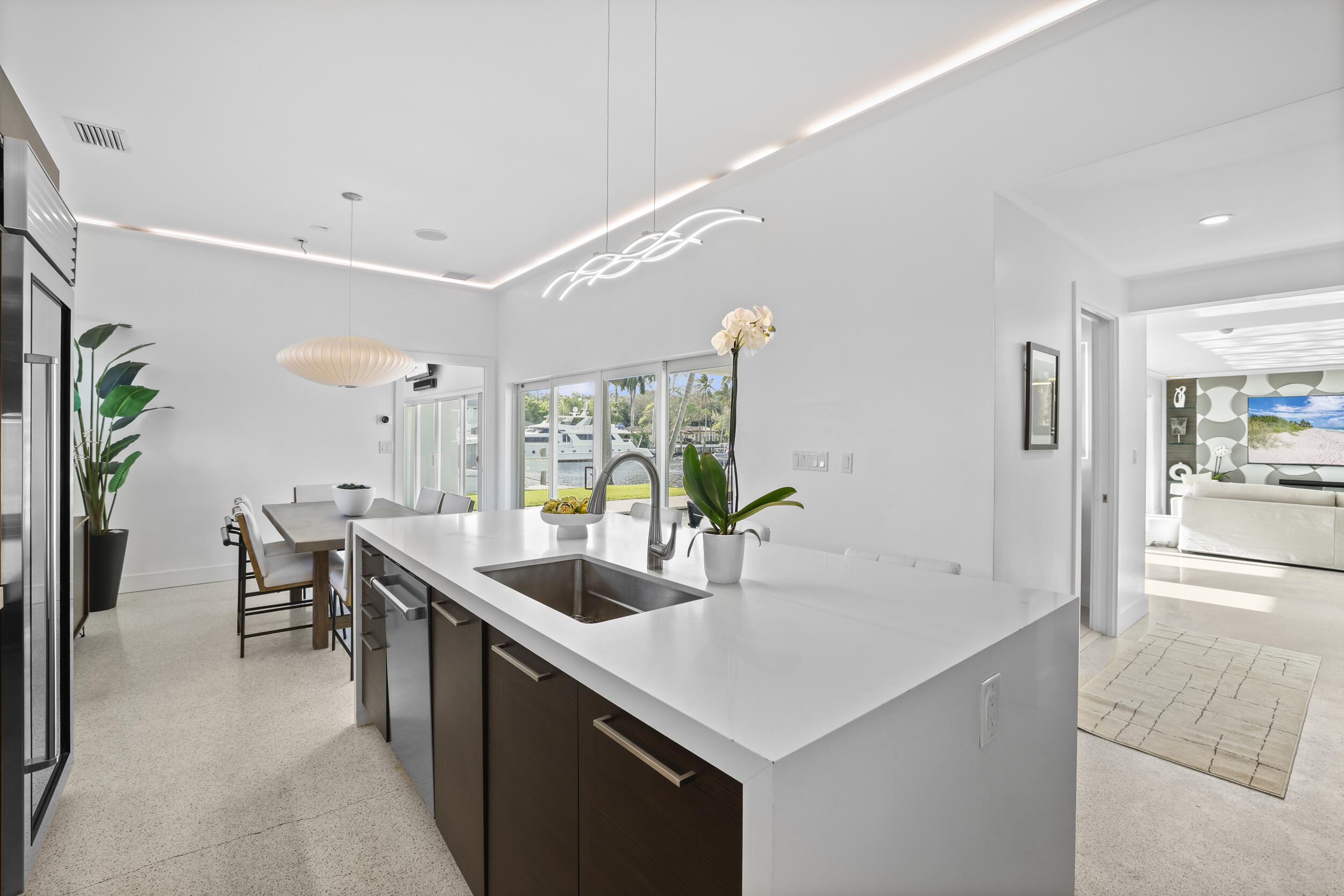 1321 Tangelo Isle