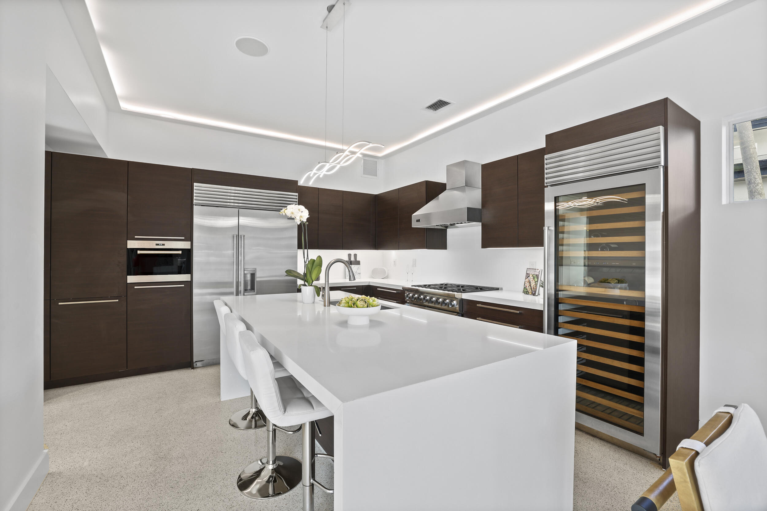 1321 Tangelo Isle
