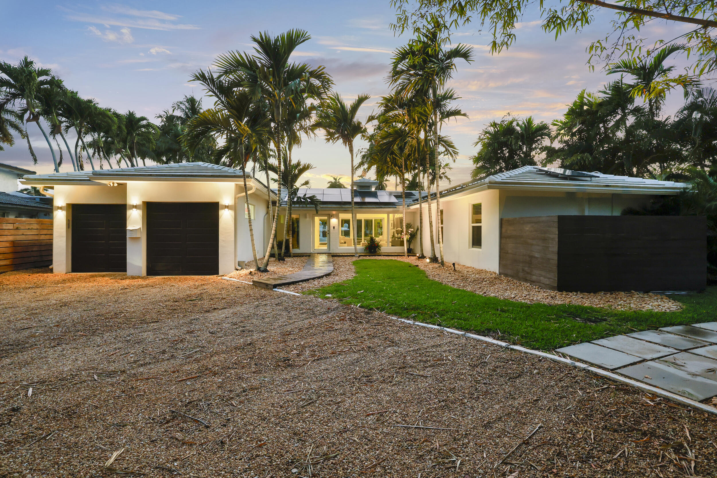 1321 Tangelo Isle