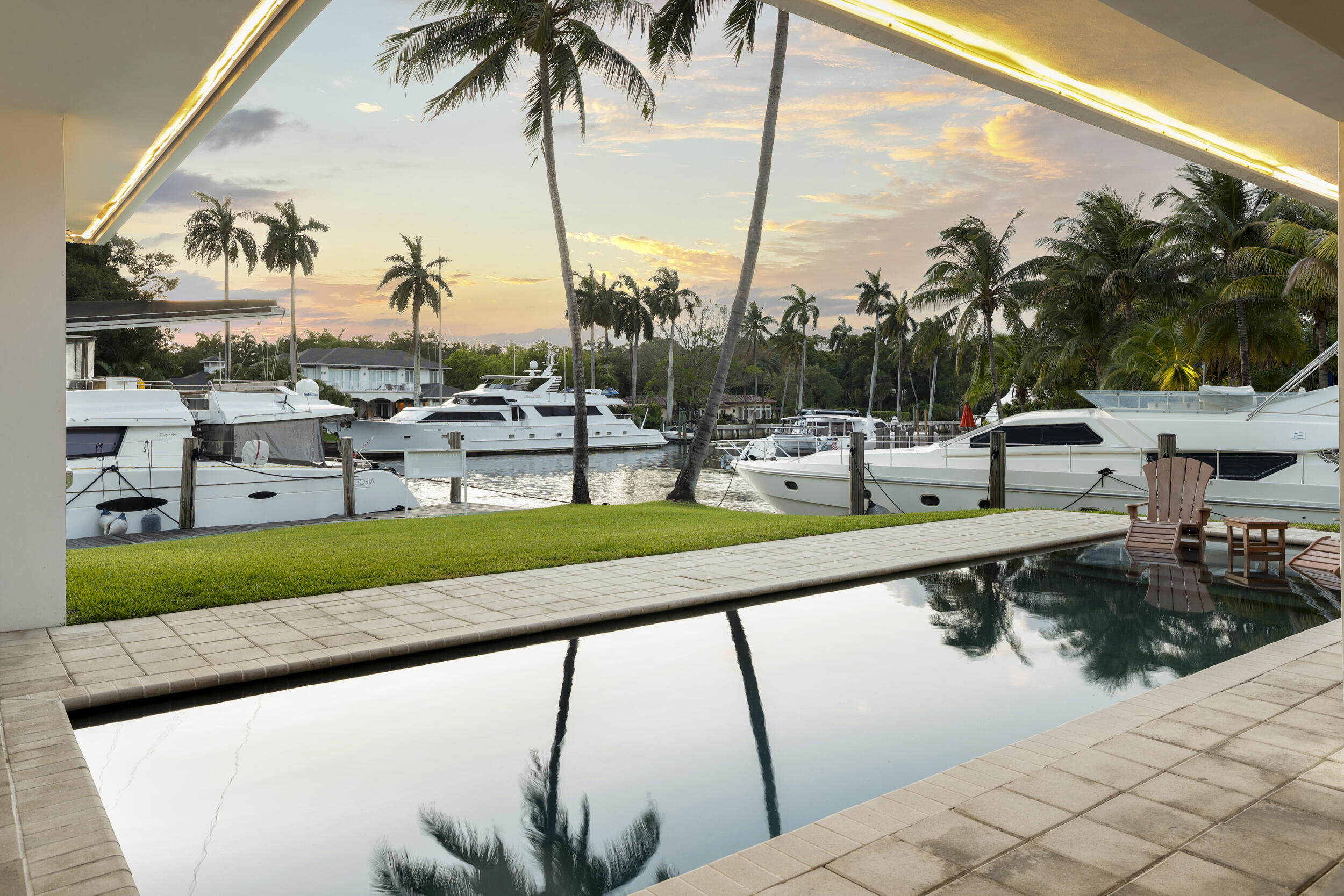 1321 Tangelo Isle