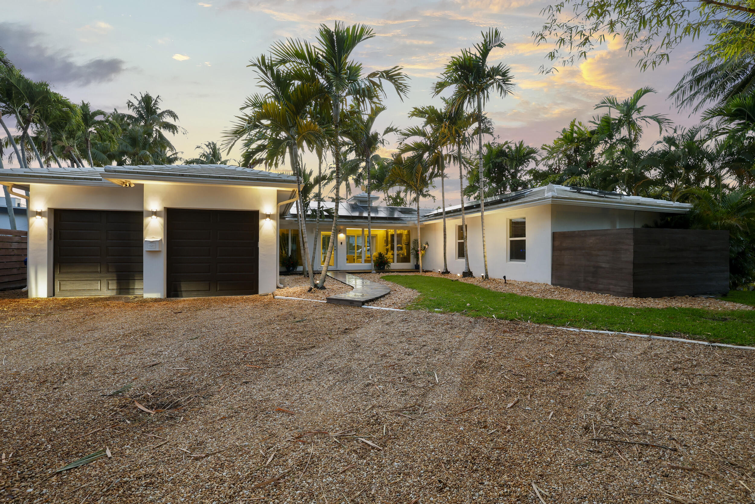 1321 Tangelo Isle