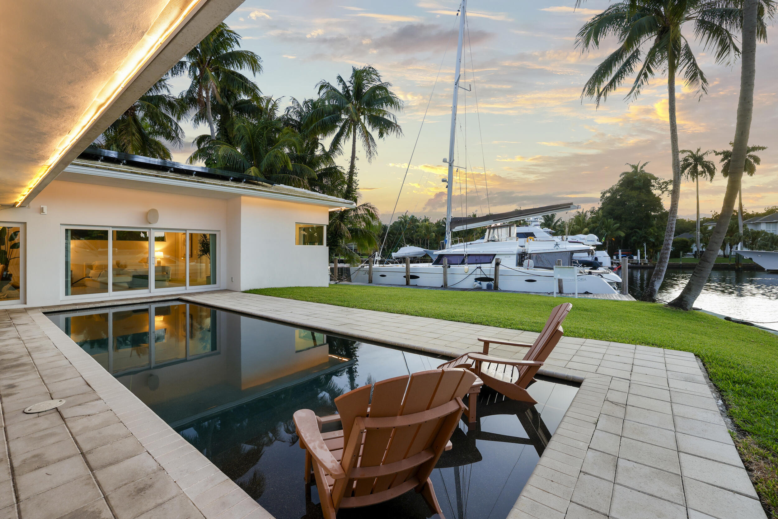 1321 Tangelo Isle