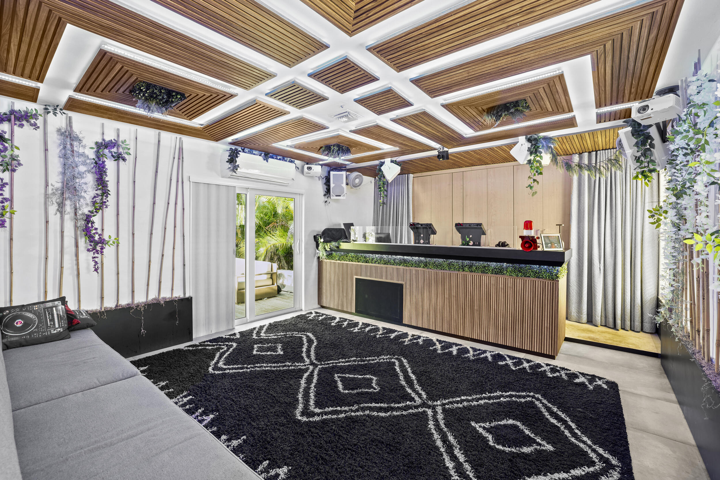 1321 Tangelo Isle
