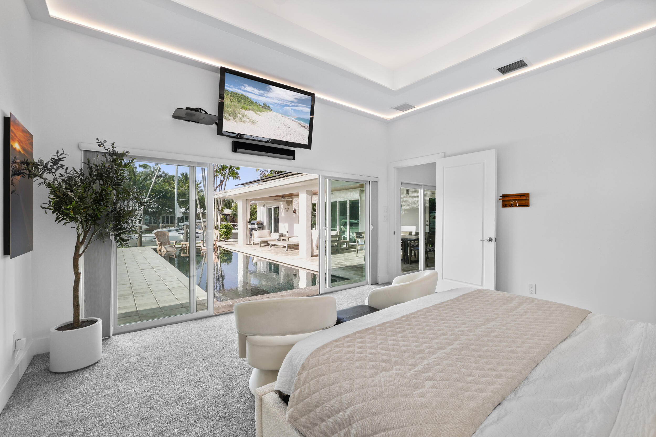 1321 Tangelo Isle