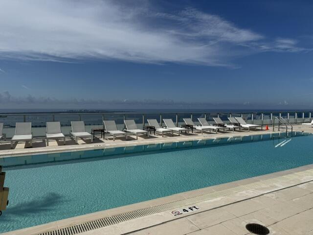 1300 BRICKELL BAY 2105