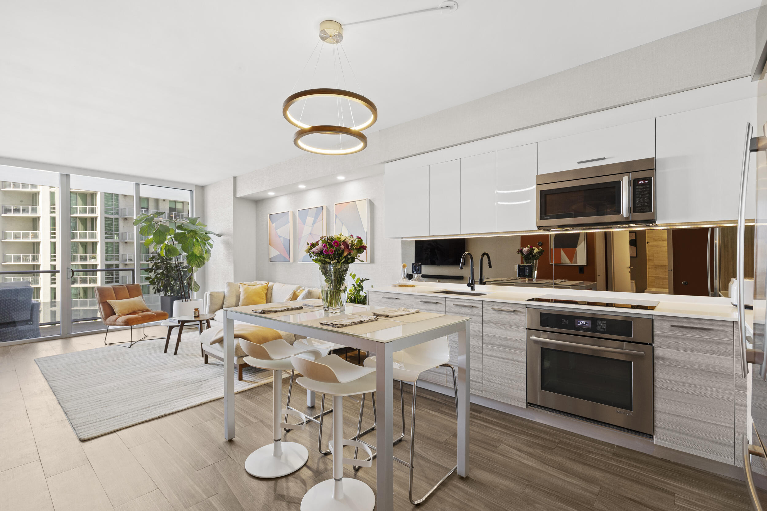 1300 BRICKELL BAY 2105