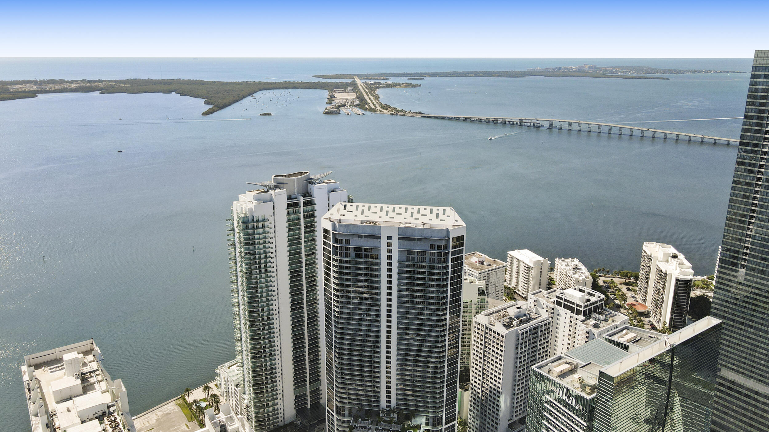 1300 BRICKELL BAY 2105