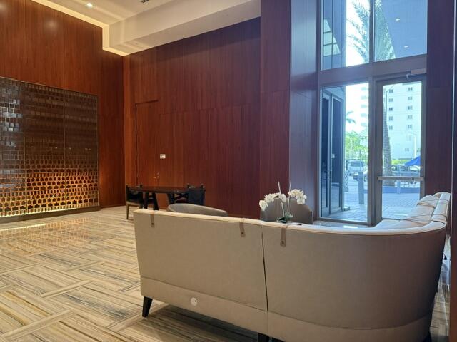 1300 BRICKELL BAY 2105