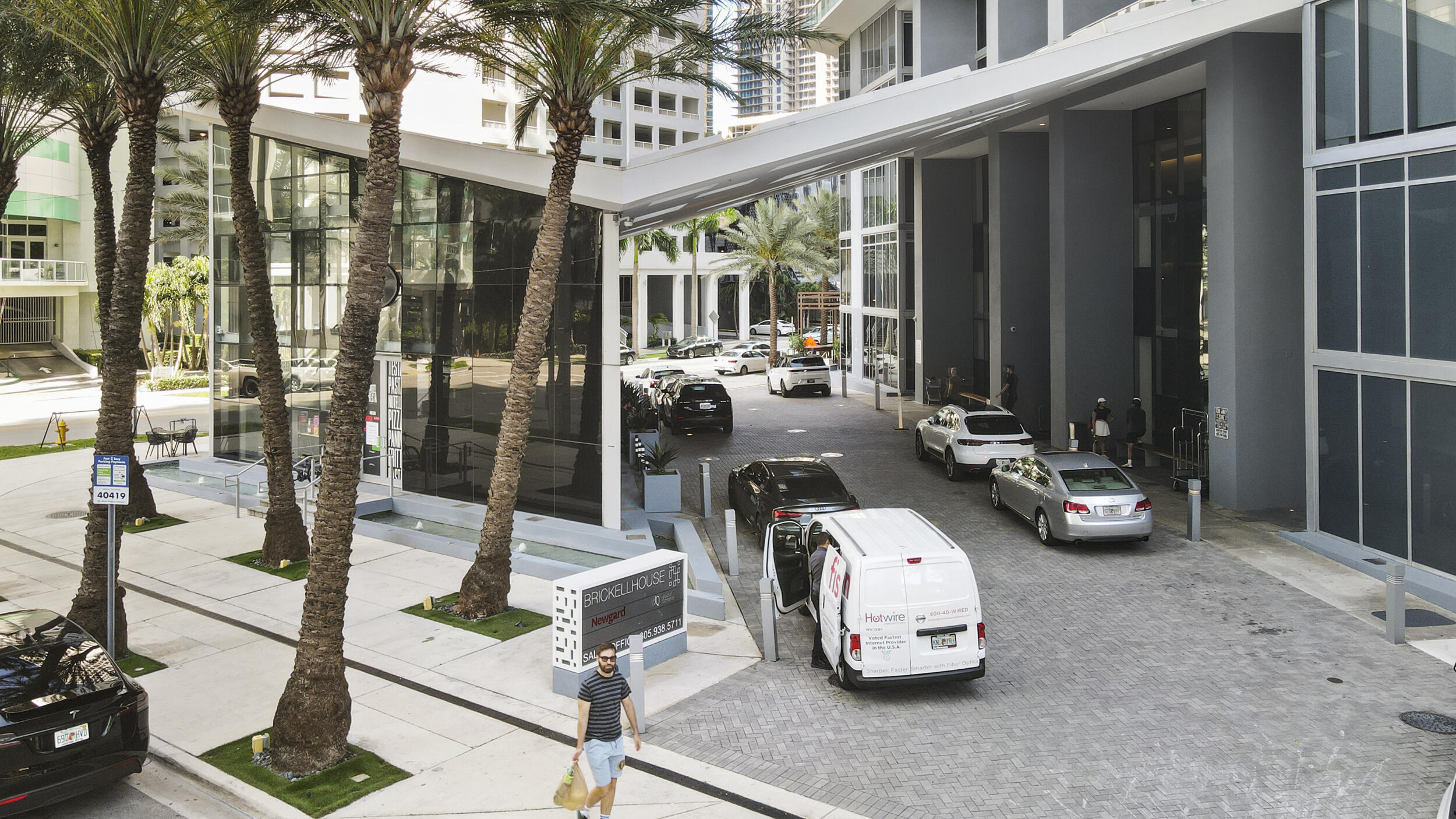 1300 BRICKELL BAY 2105