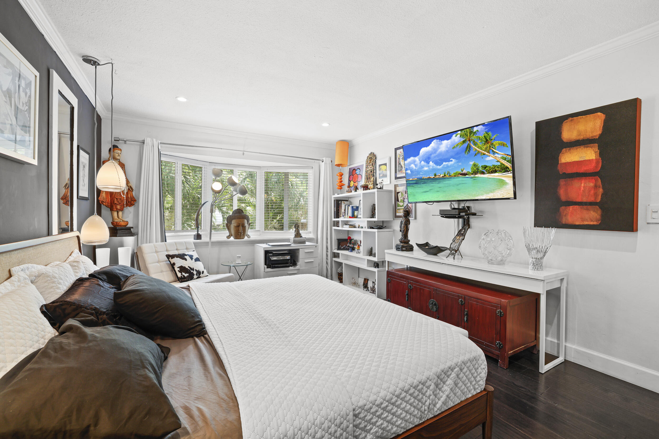 7 Middlesex Drive