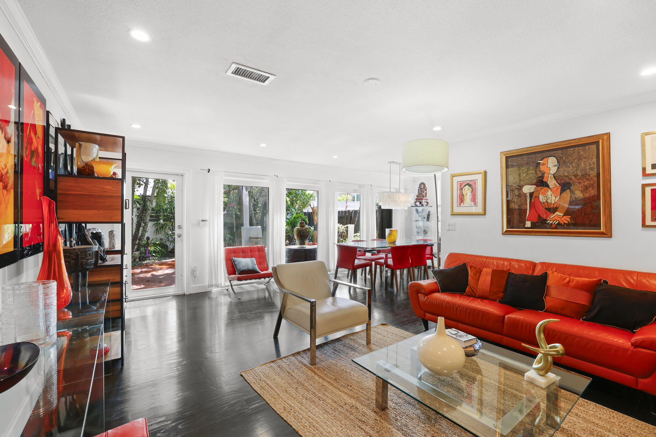 7 Middlesex Drive