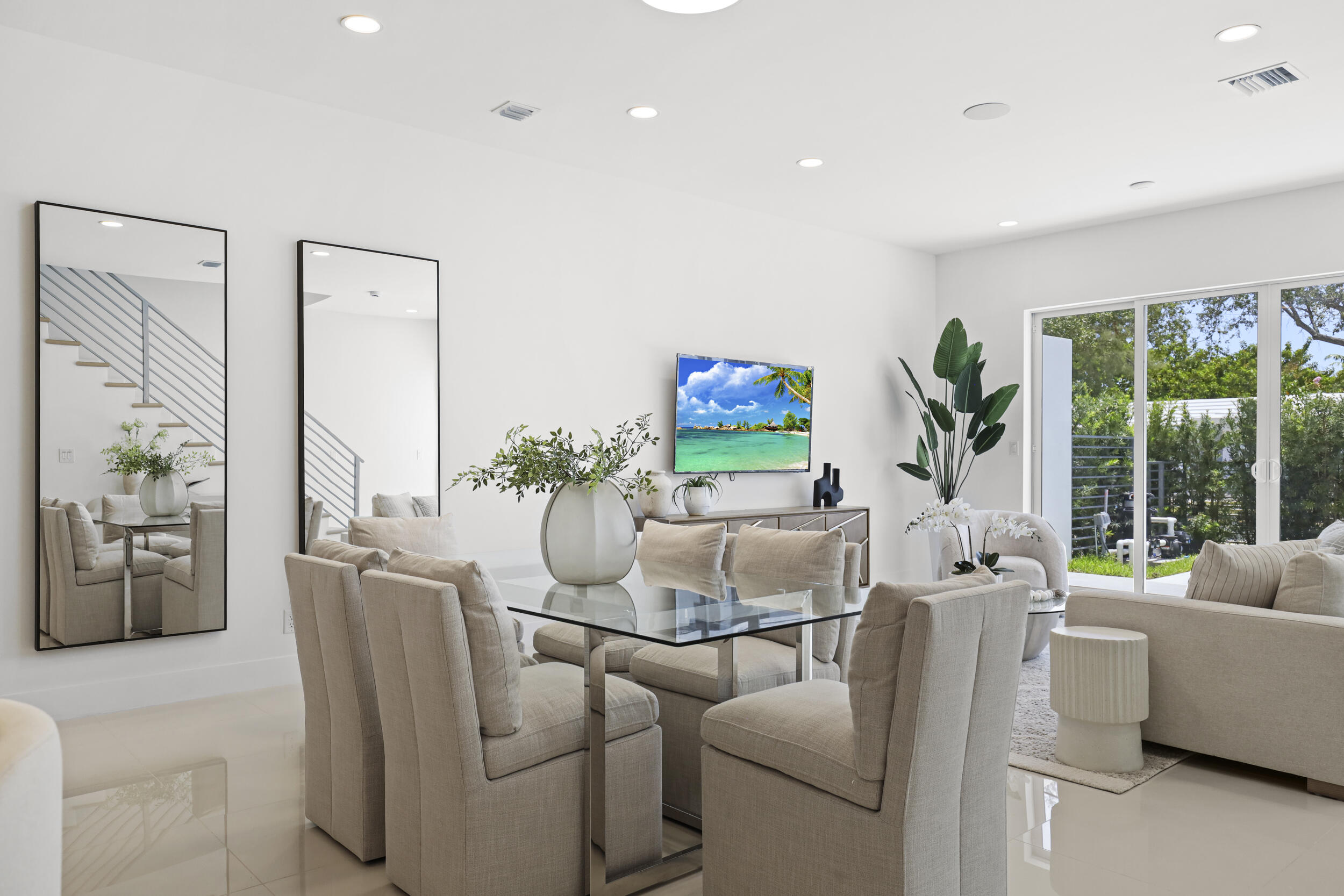 1807 NE 13 Street 1807