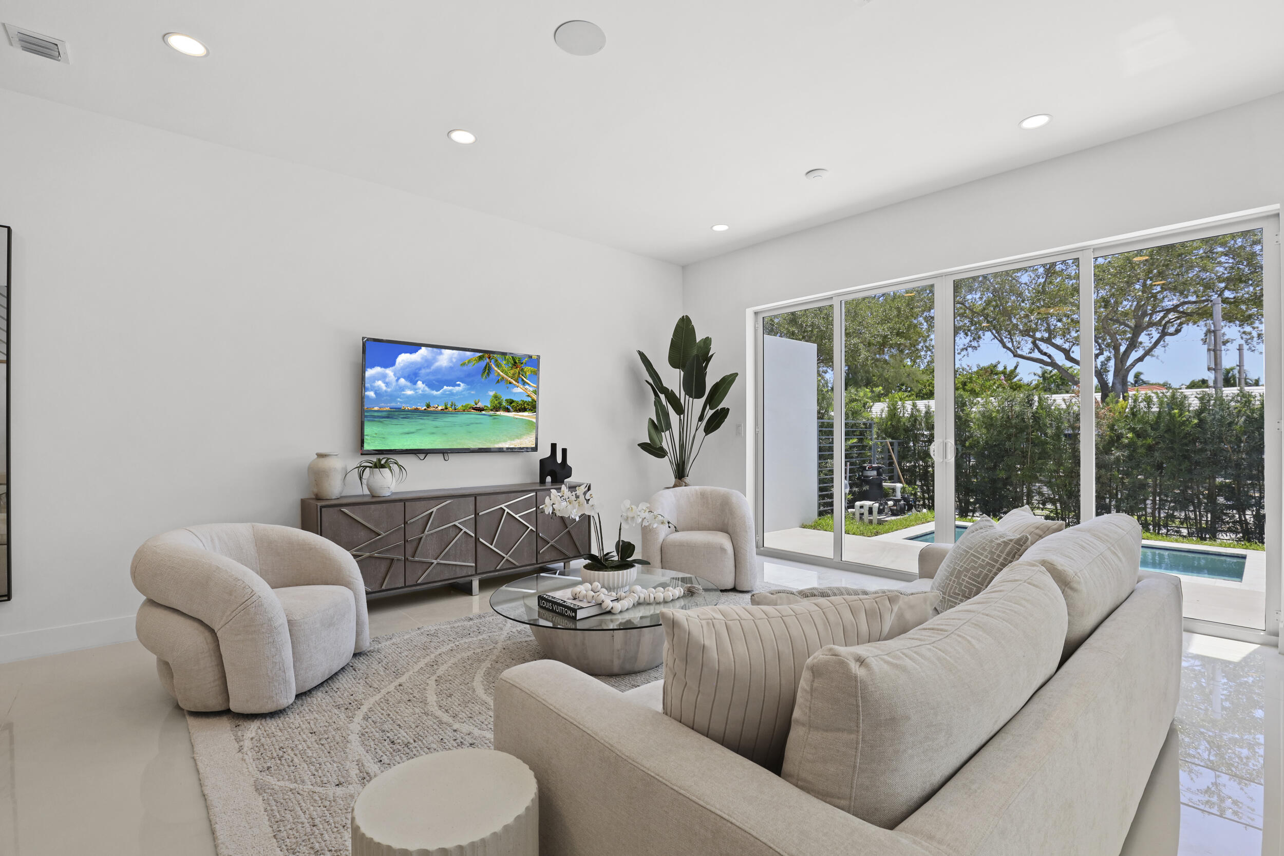 1807 NE 13 Street 1807