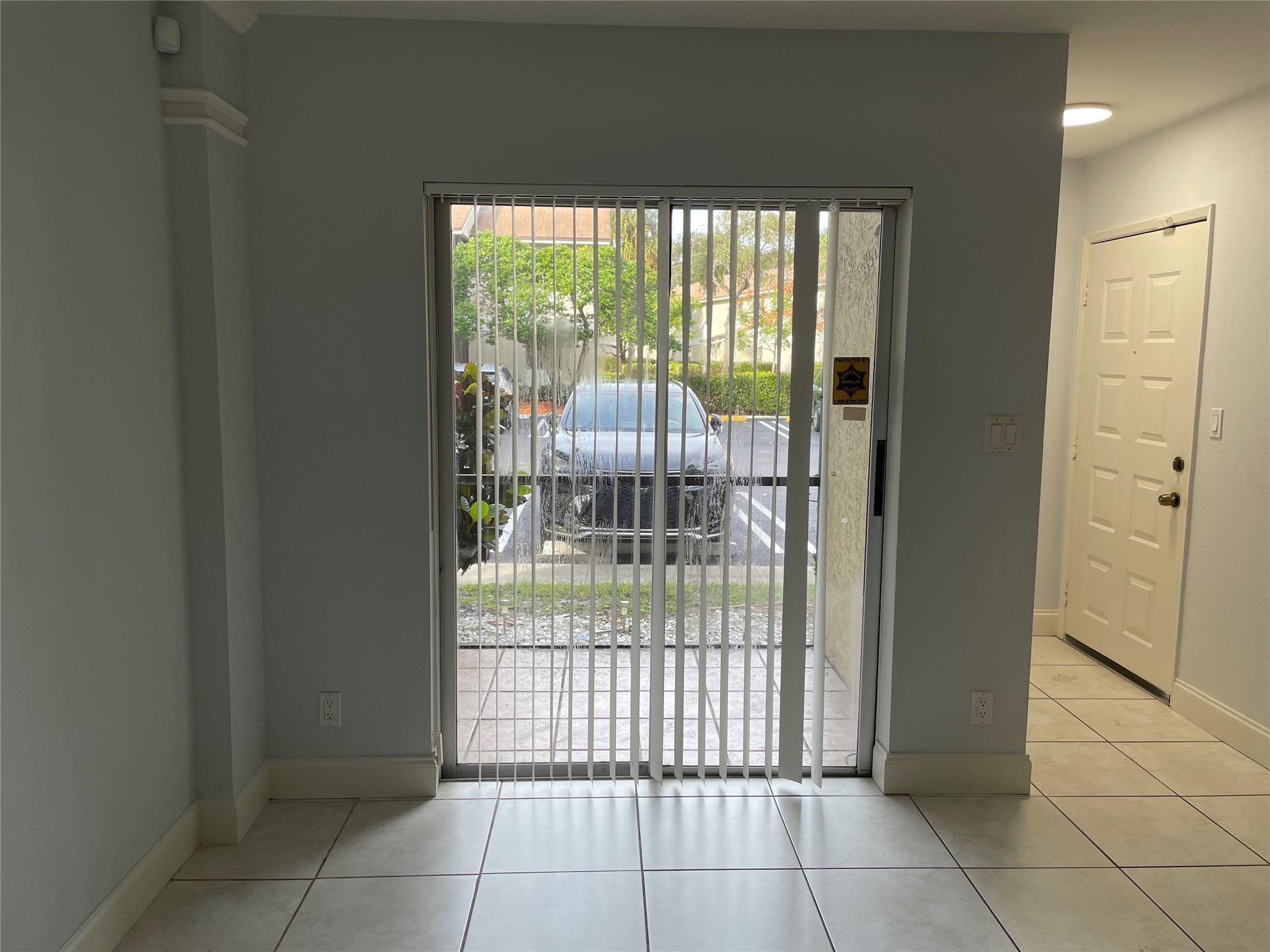 313 Gardens Dr Unit: 104