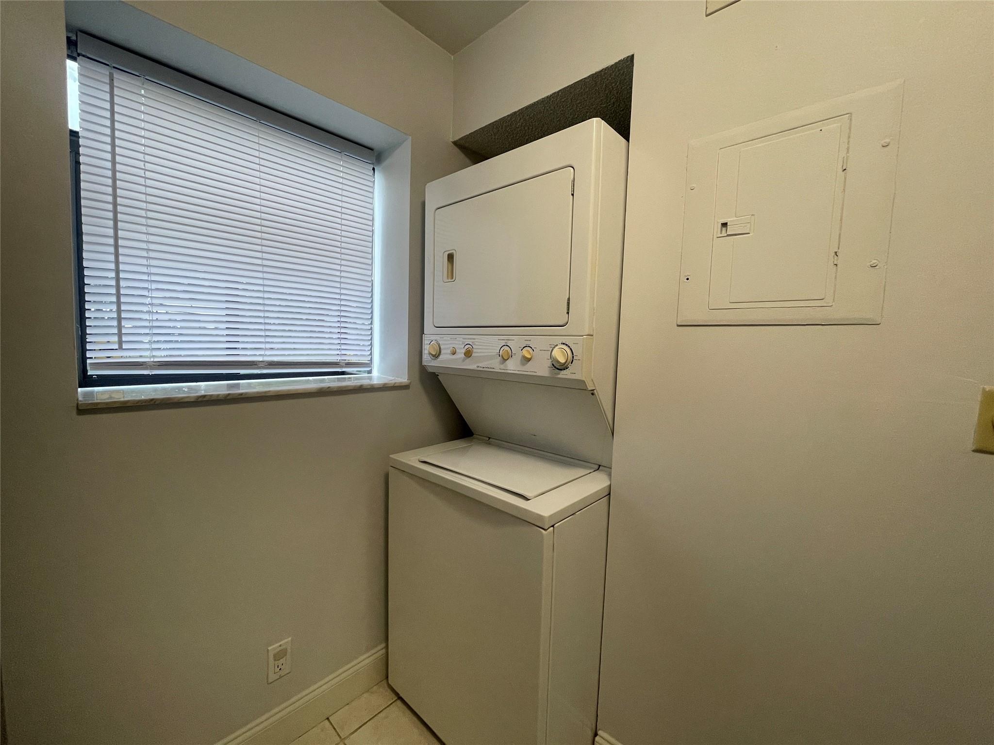 313 Gardens Dr Unit: 104