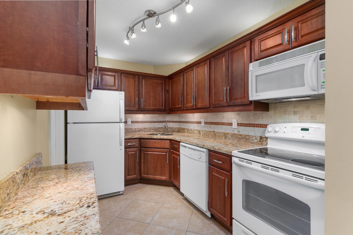 1951 NE 2nd Ave Unit: 217I