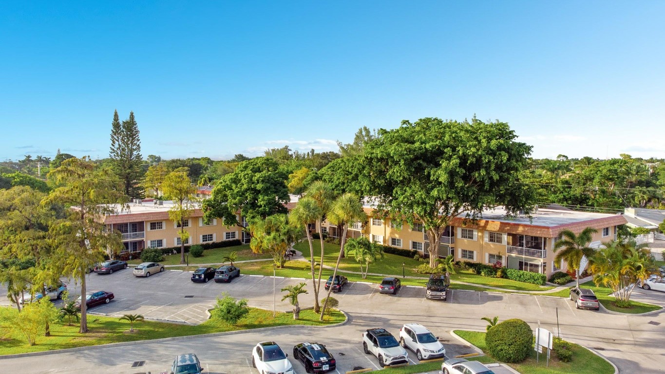 1951 NE 2nd Ave Unit: 217I