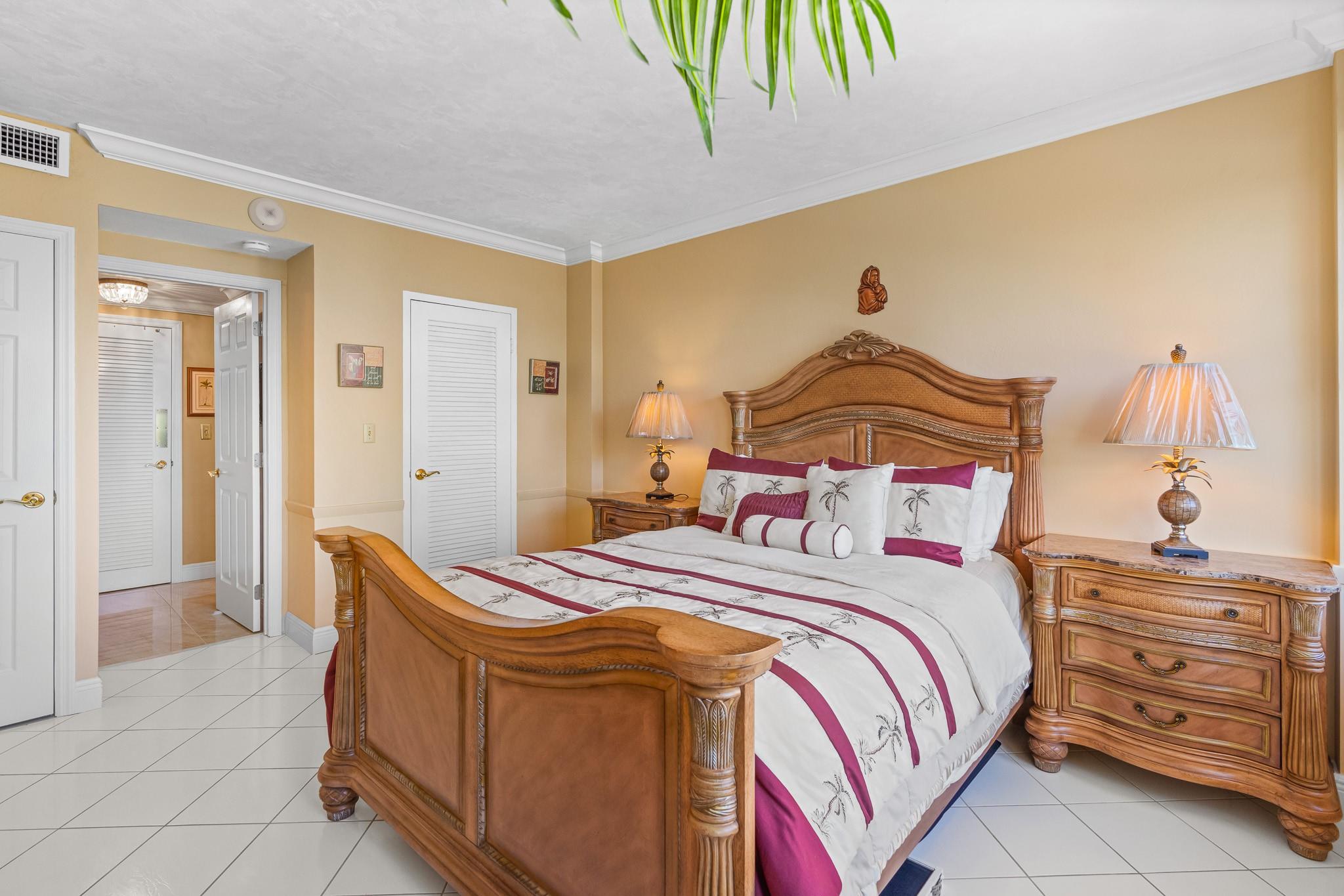 3333 NE 34th St 1214