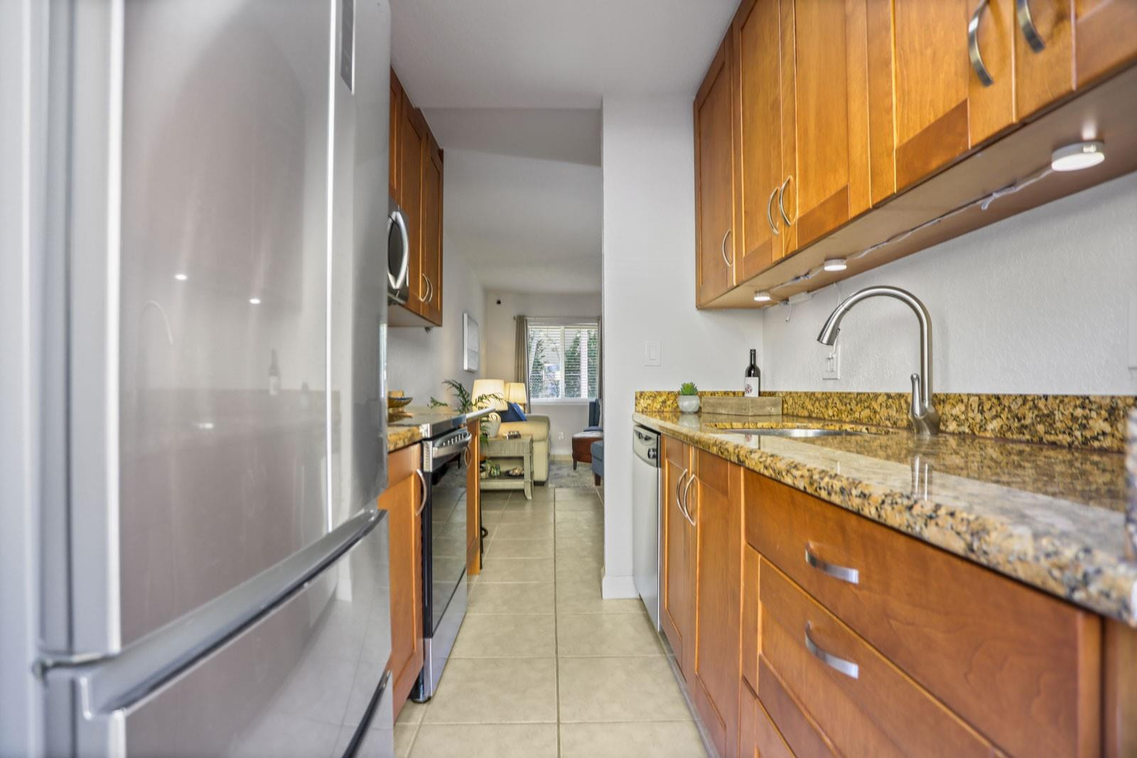 2643 NE 8th Ave Unit: 4