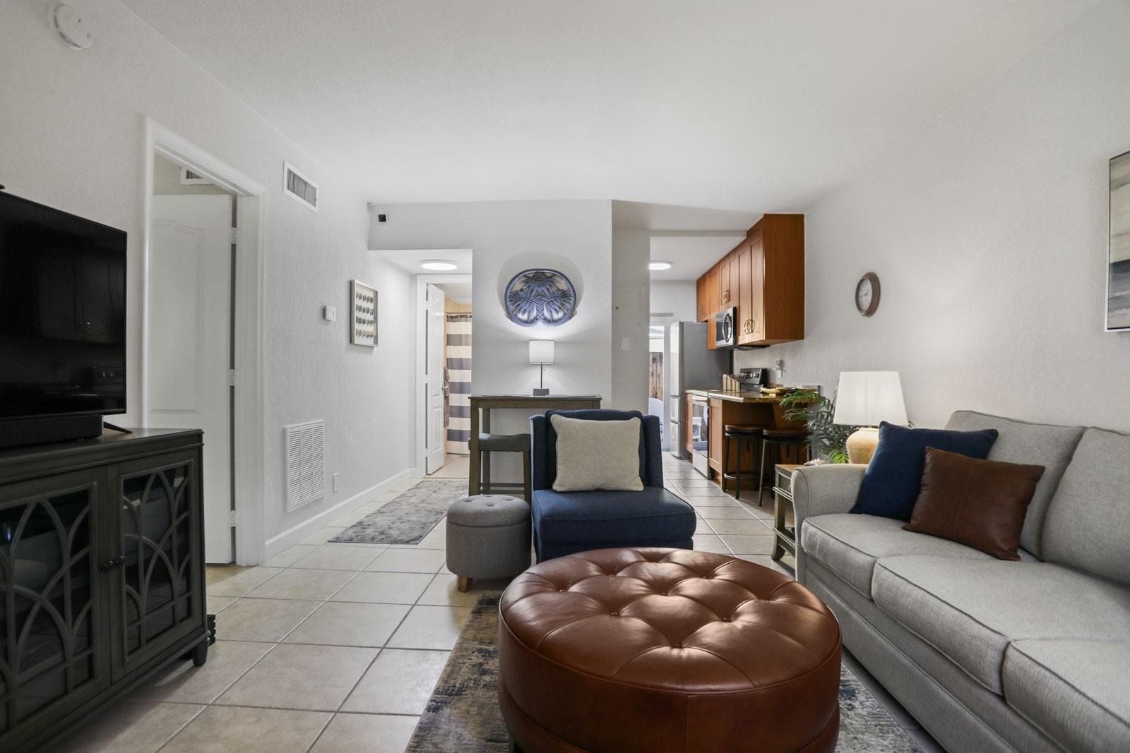 2643 NE 8th Ave Unit: 4