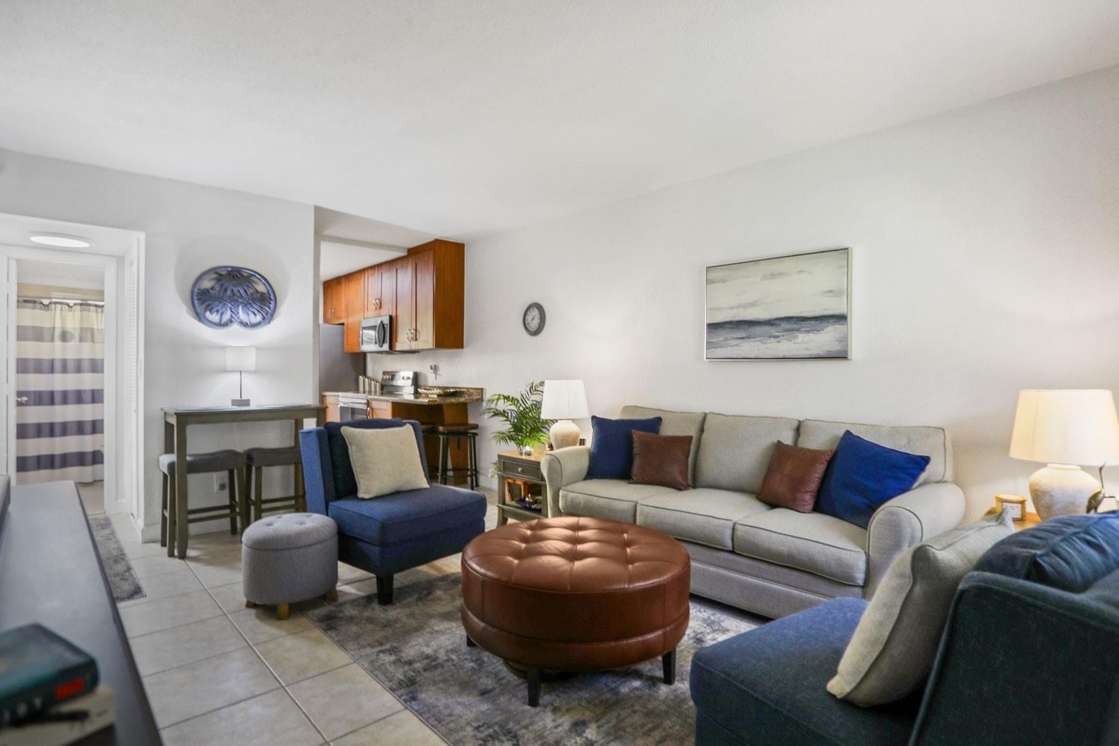 2643 NE 8th Ave Unit: 4