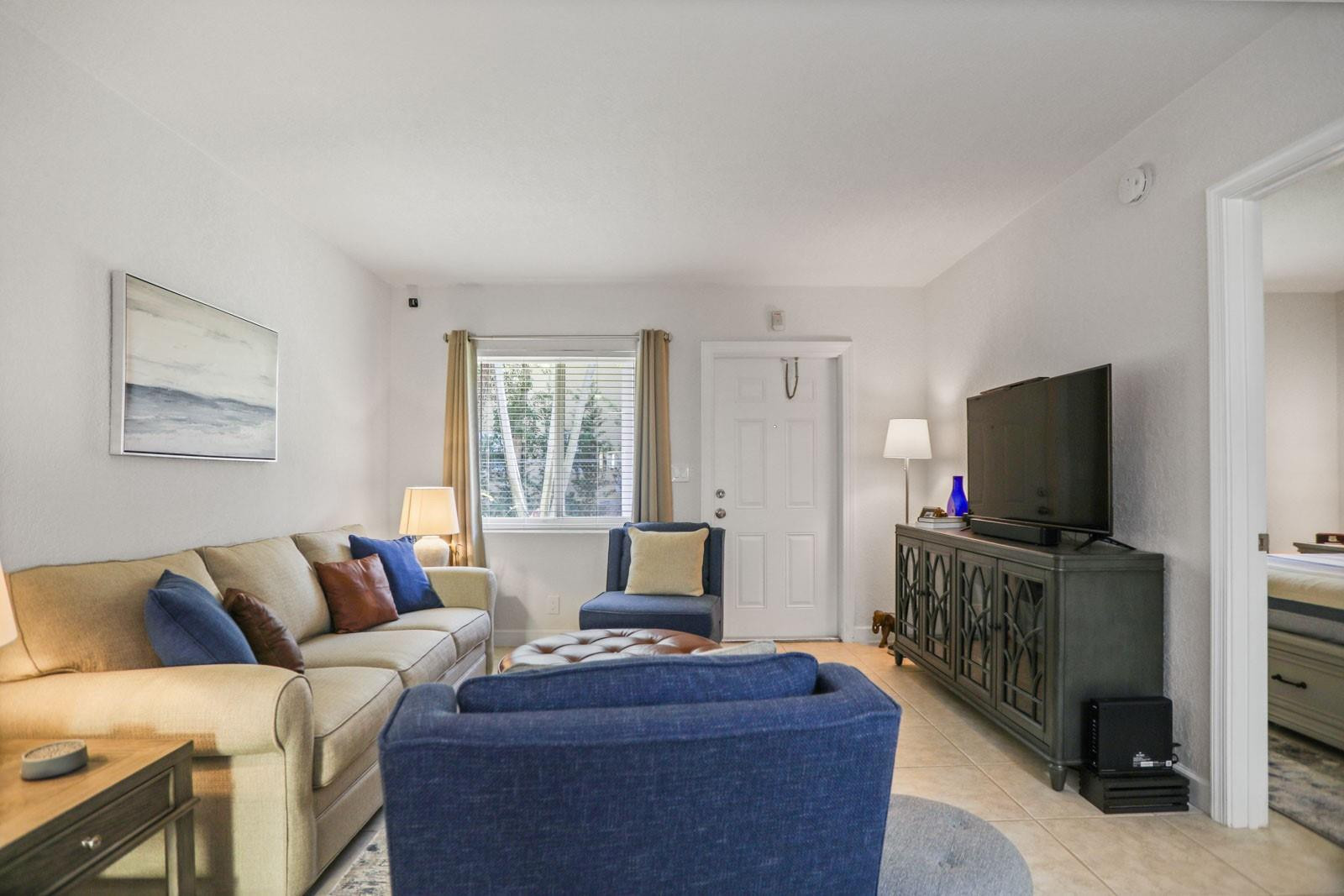 2643 NE 8th Ave Unit: 4