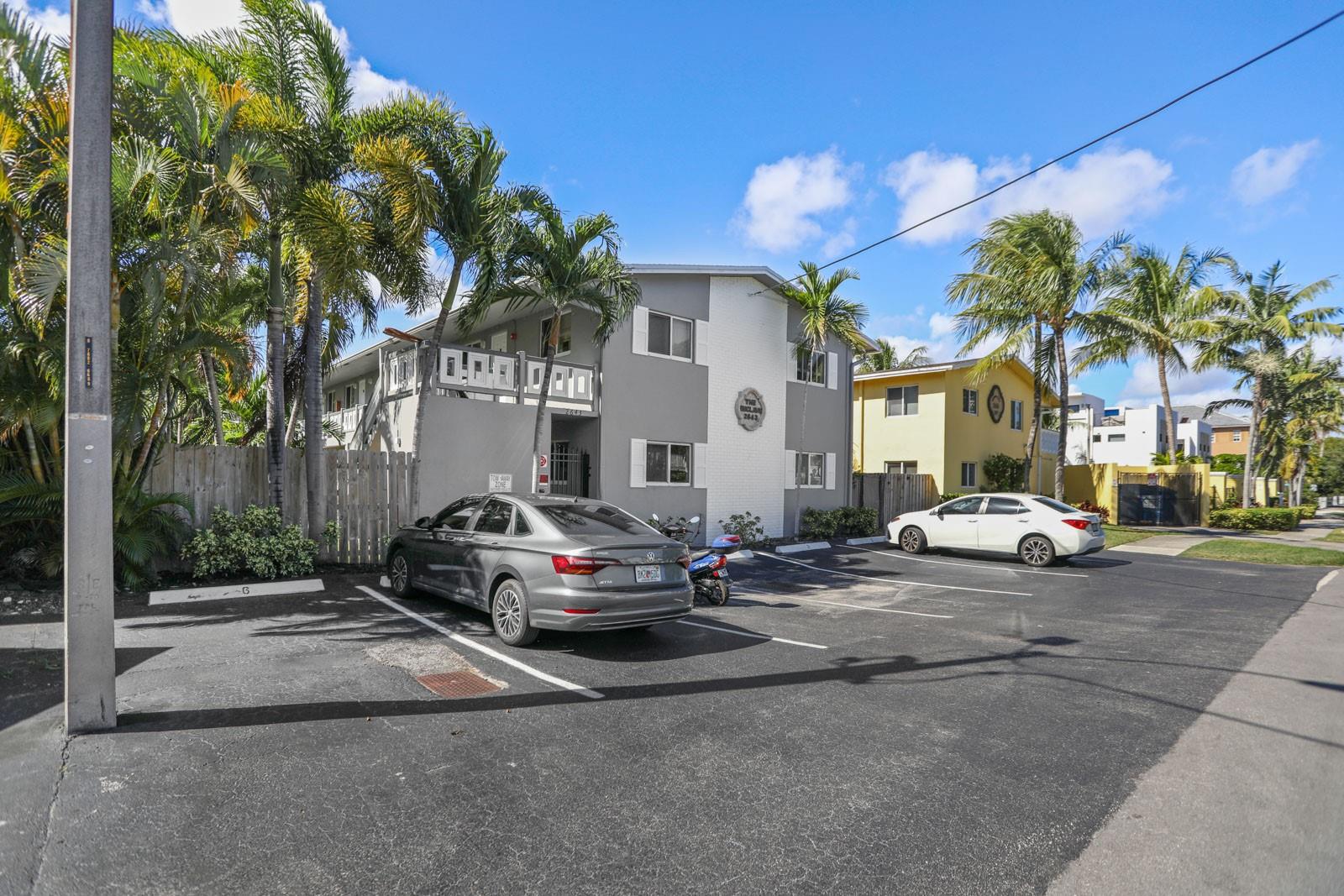 2643 NE 8th Ave Unit: 4