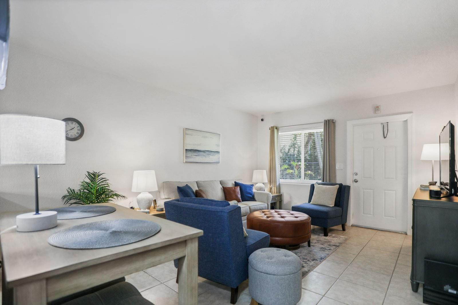 2643 NE 8th Ave Unit: 4