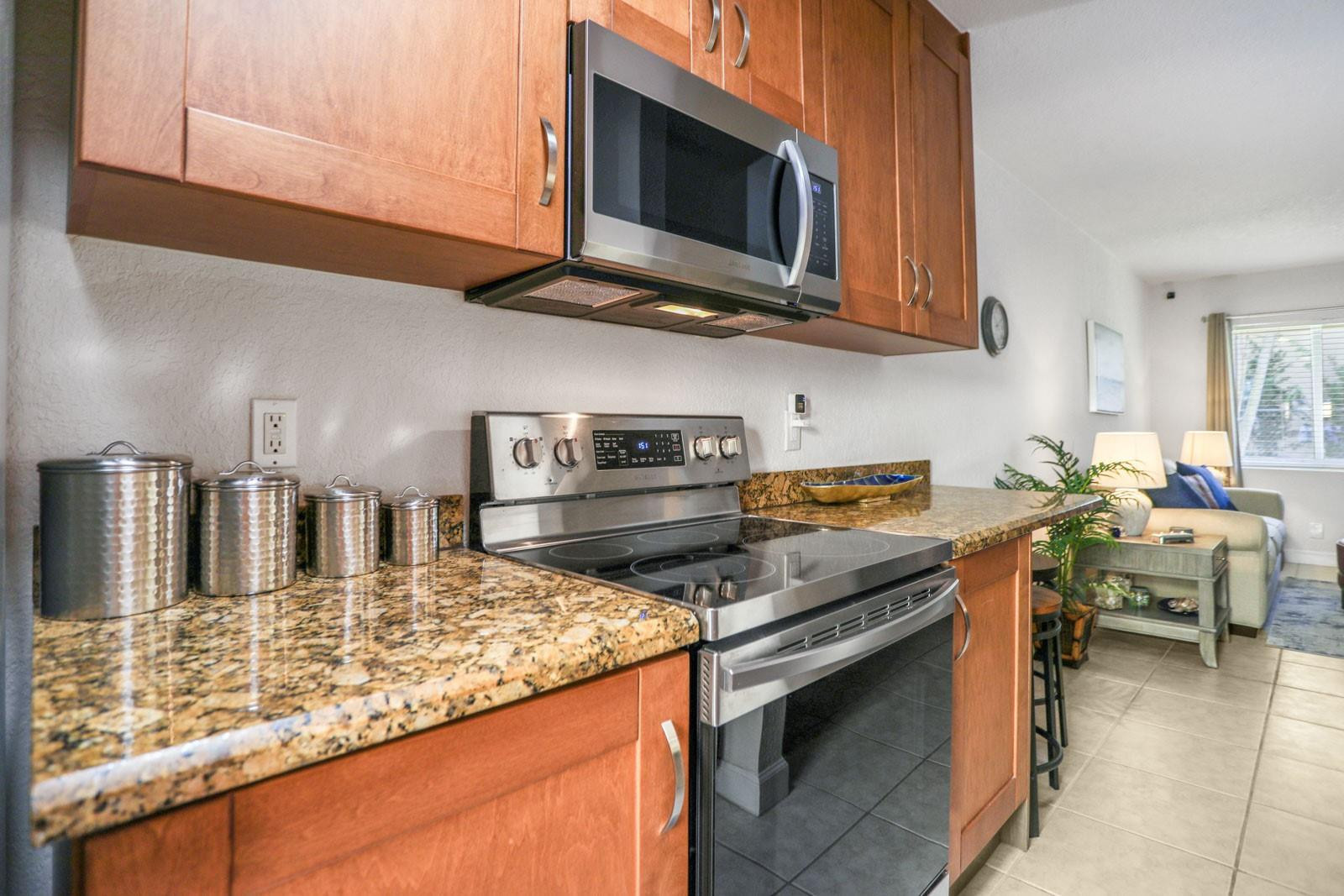 2643 NE 8th Ave Unit: 4